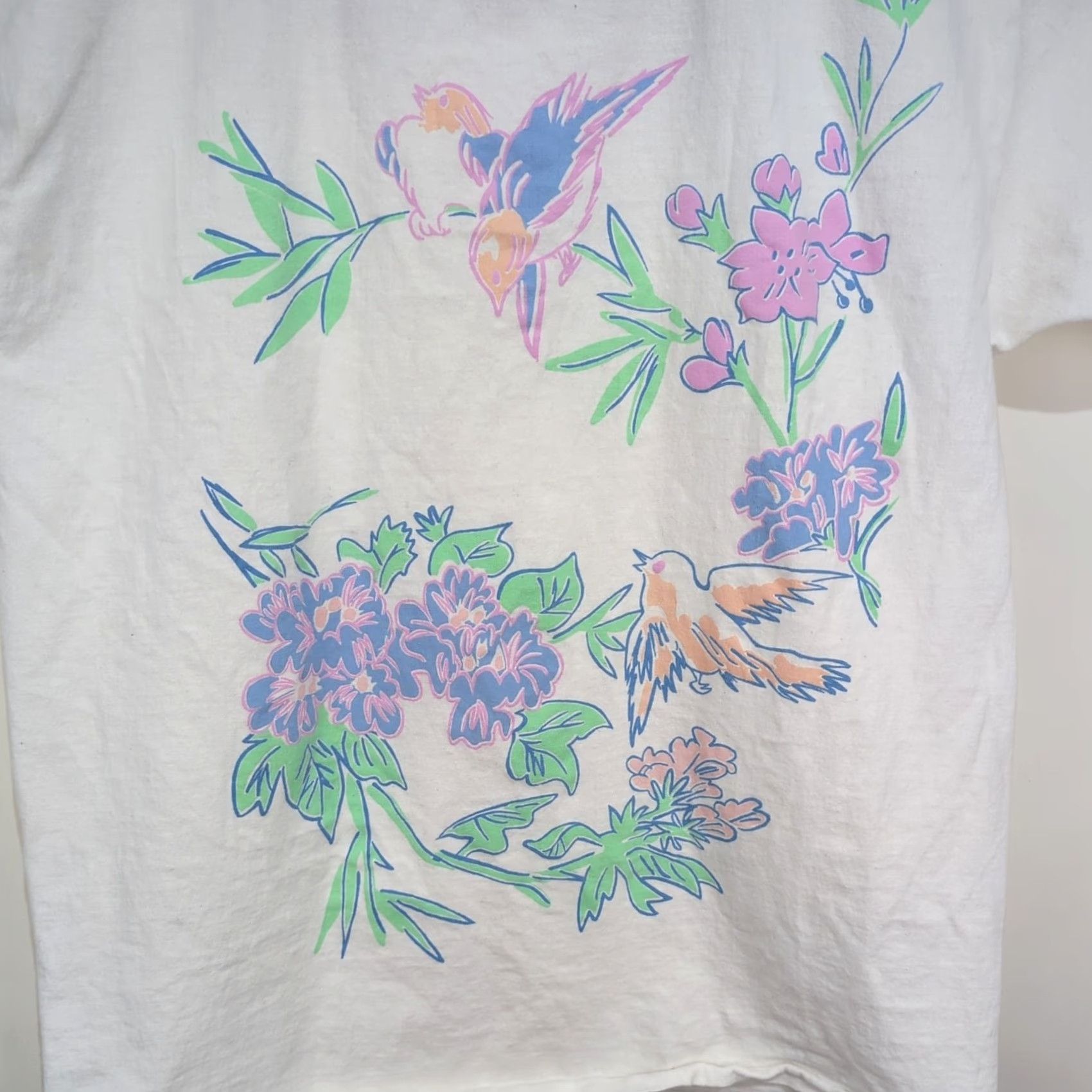 Vintage VINTAGE Sloppy Joes T-Shirt Shirt L White Floral Art Bird Print 1990s Womens Mens Girls Boys (adjusted) Size L / US 10 / IT 46 - 7 Thumbnail