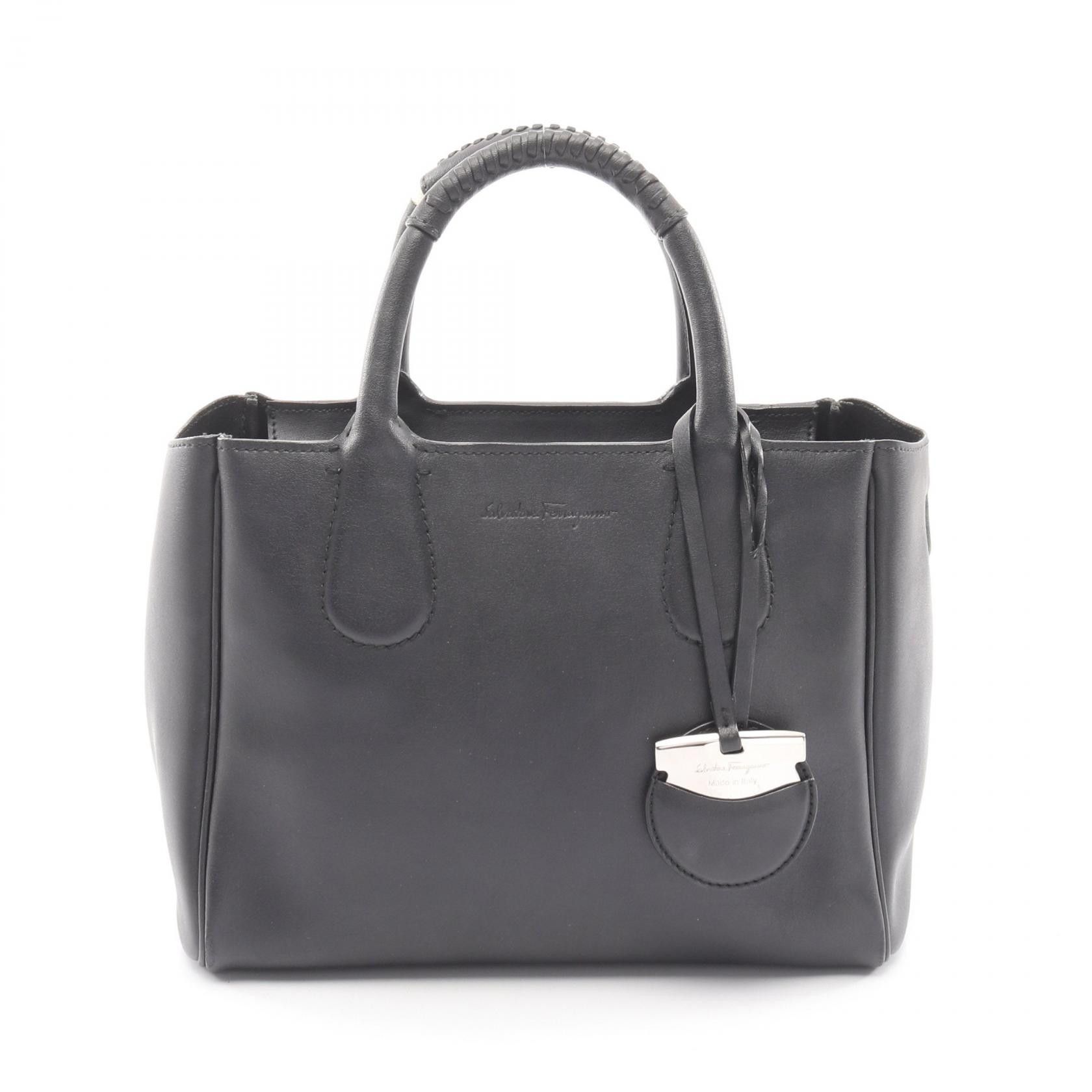 Salvatore Ferragamo Salvatore Ferragamo Salvatore Ferragamo Nolita Leather Handbag Leather Handbag 21E621 DUTY FREE for USA Size ONE SIZE - 1 Thumbnail