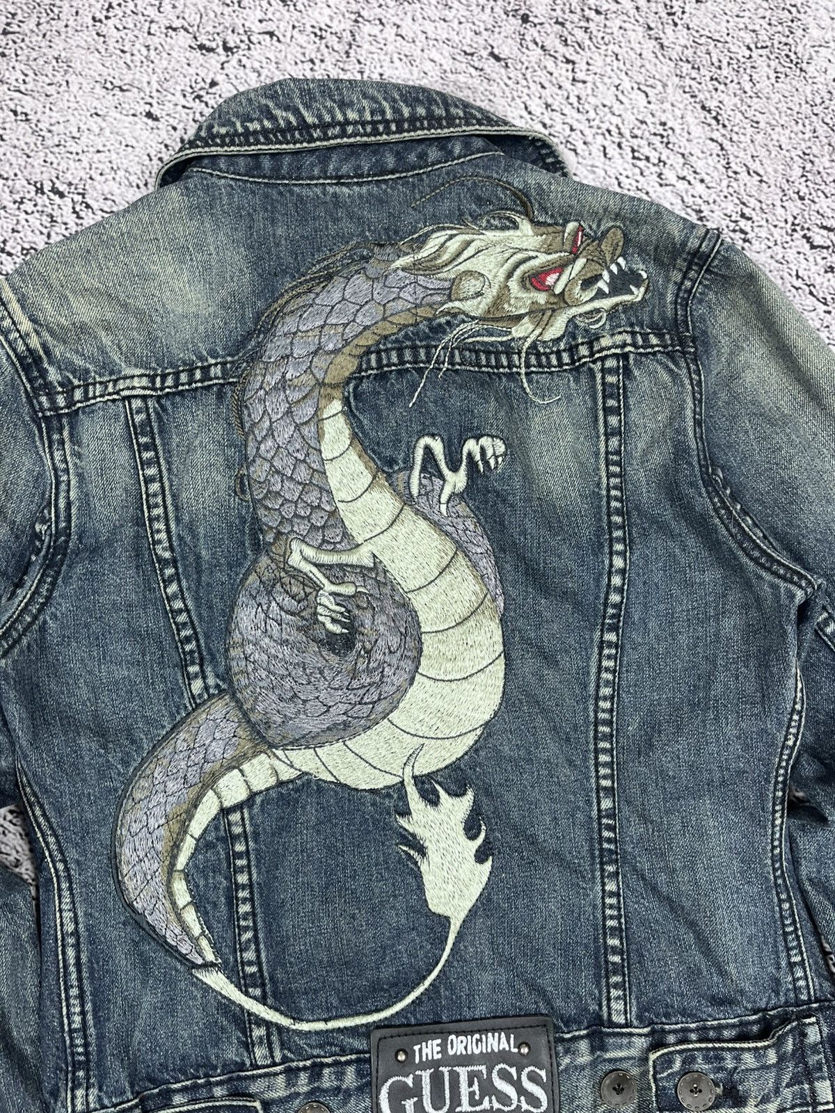 Guess Vintage Guess Dragon Embroidered Japanese denim jacket S Size S / US 4 / IT 40 - 3 Thumbnail