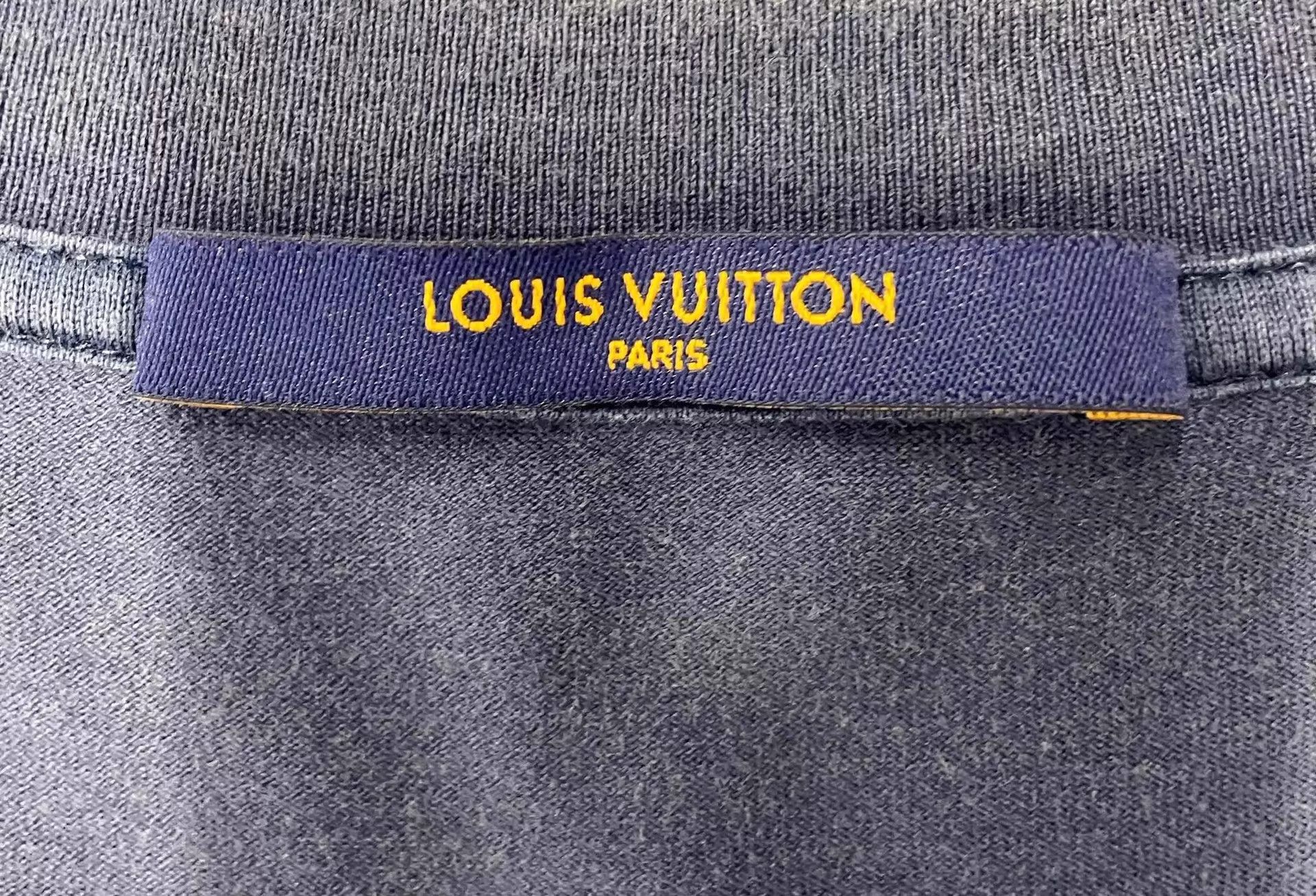 Louis Vuitton LOUIS VUITTON Gradient AO Print Crew SS Blue L Tee Size US L / EU 52-54 / 3 - 6 Thumbnail