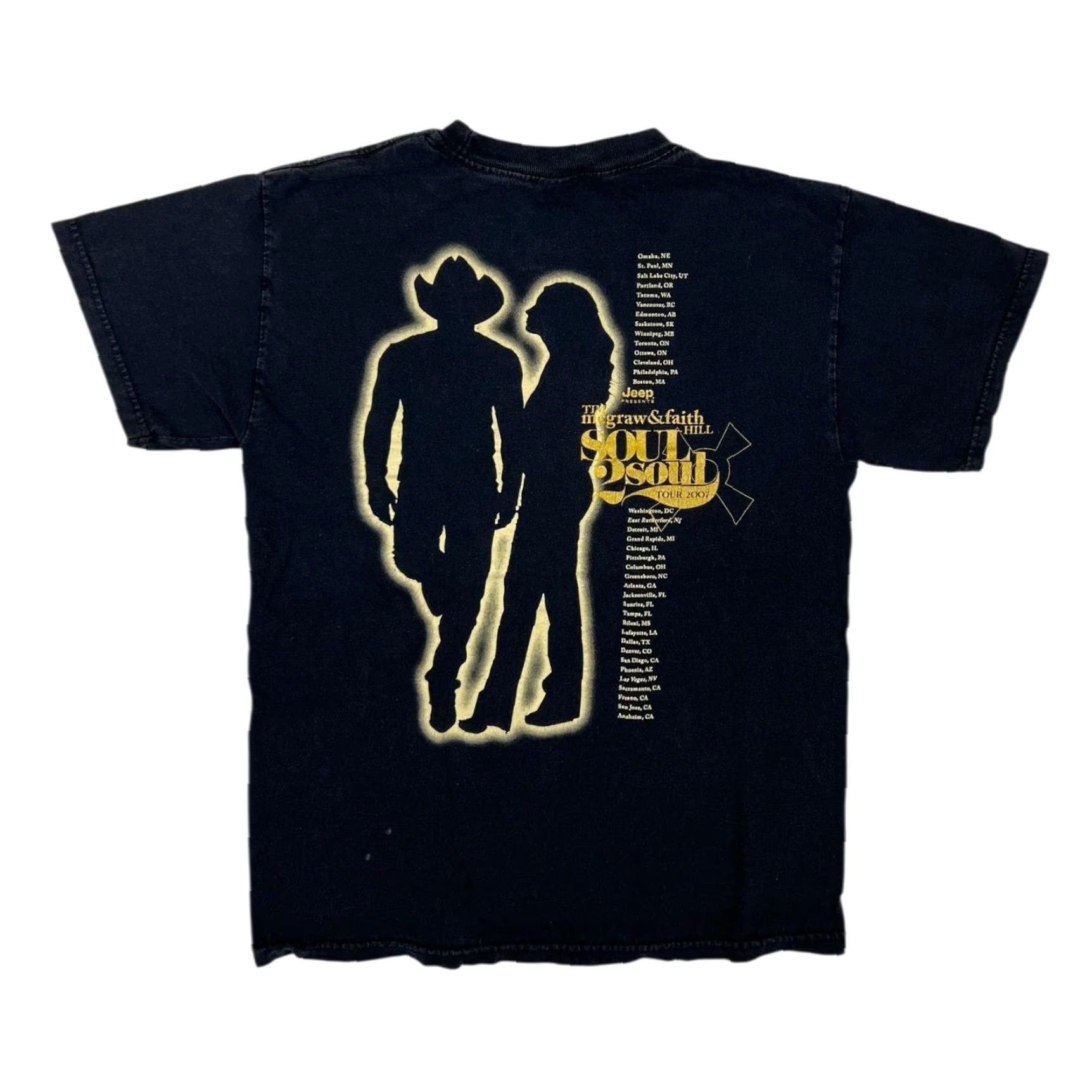 Vintage VINTAGE Tim McGraw Faith Hill Soul 2 Soul Tour T-Shirt Size Medium Black Concert Shirt Mens Size US M / EU 48-50 / 2 - 3 Thumbnail