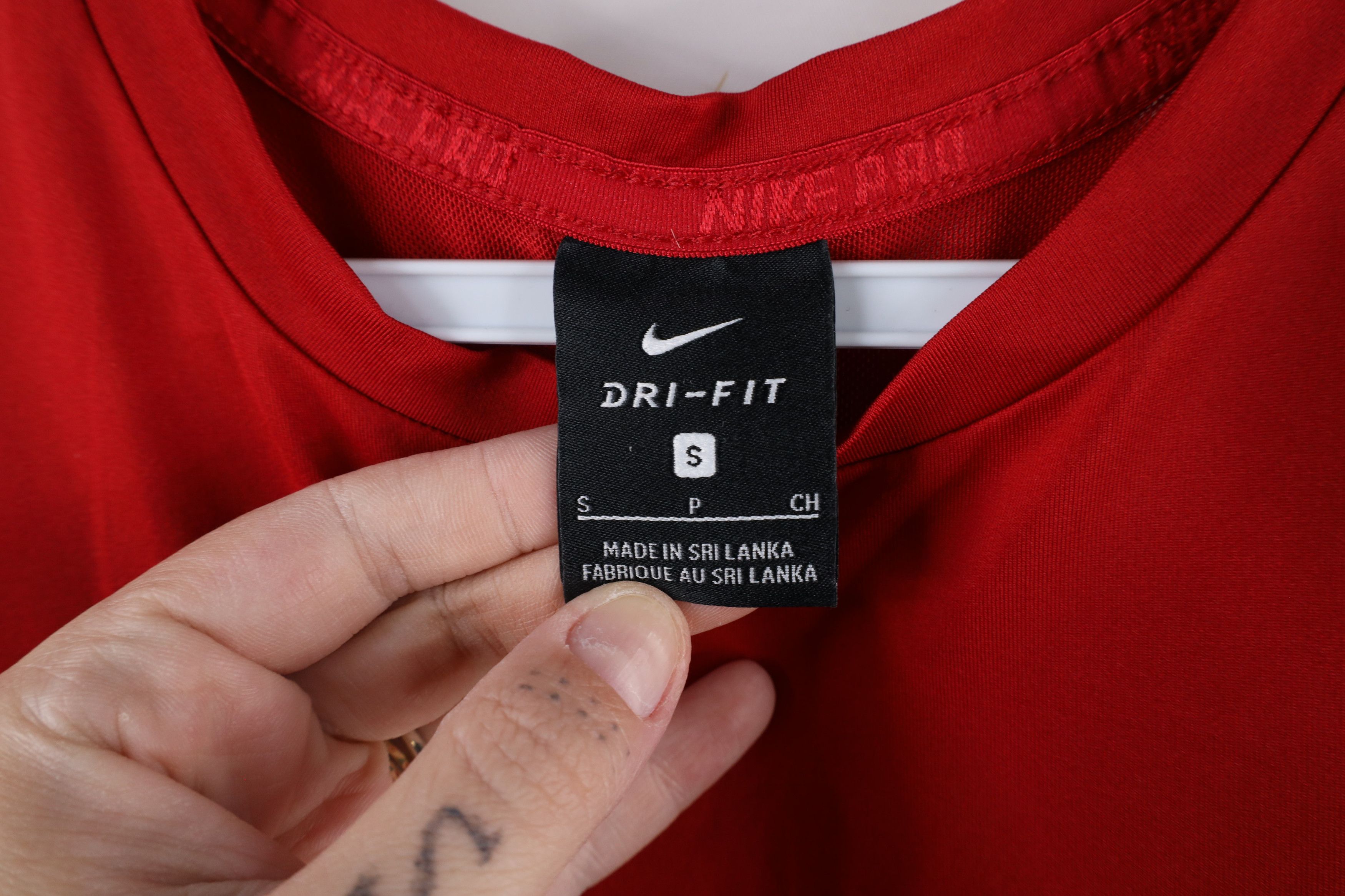 Nike × Vintage Nike Pro Compression Training Sleeveless Muscle Gym T-Shirt Size US S / EU 44-46 / 1 - 7 Thumbnail