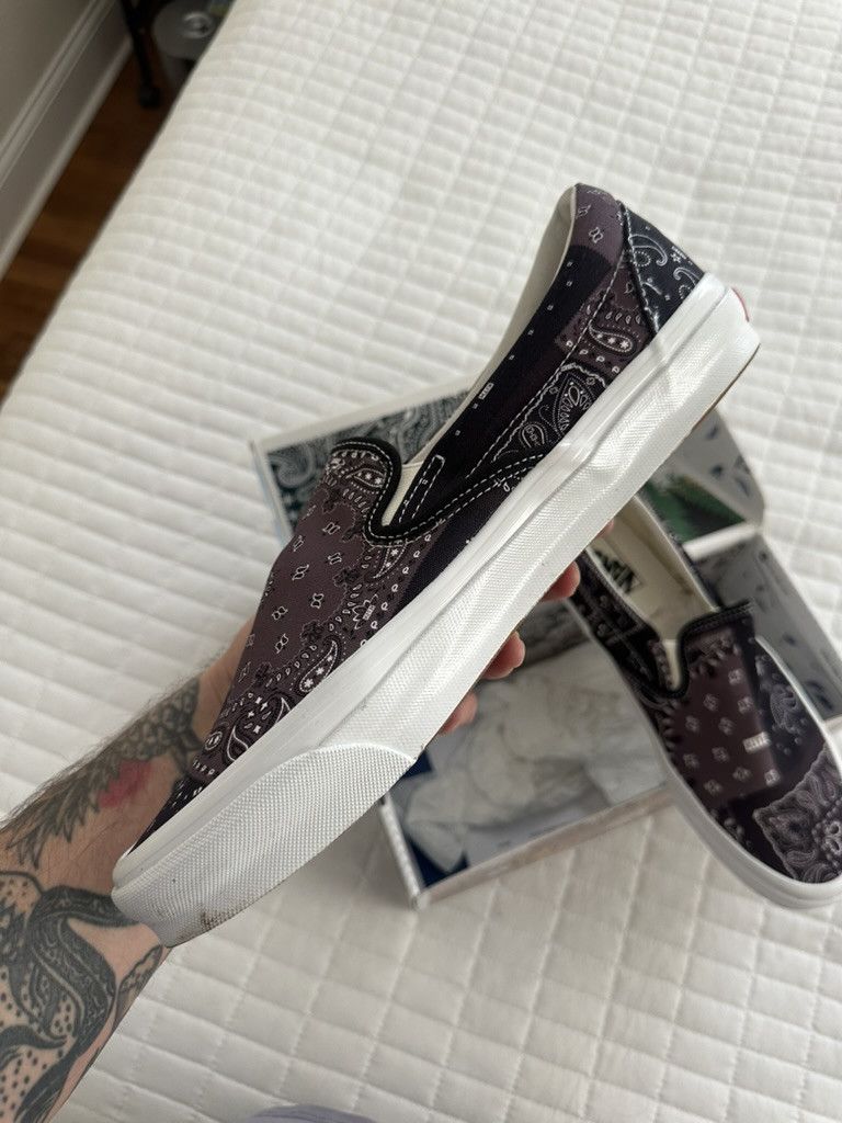 Kith × Vans KITH VANS OG CLASSIC SLIP ON 10TH BANDANA MOONLESS NGHT Size US 11.5 / EU 44-45 - 6 Thumbnail