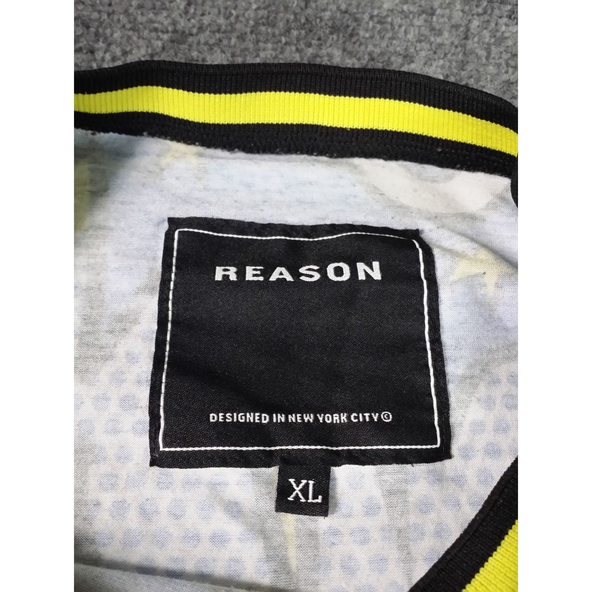 Reason New Reason Clothing Trap Stars Comic Print Graphic Tee Men’s Size US XL / EU 56 / 4 - 7 Thumbnail