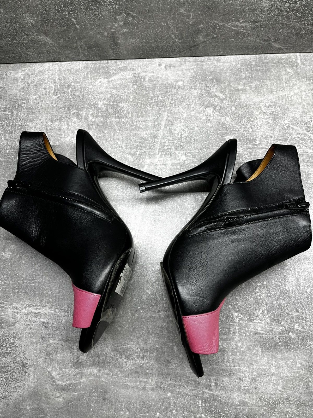 Balenciaga Balenciaga Made in Italy dress heels black/ pink rufle Size US 7 / IT 37 - 3 Thumbnail