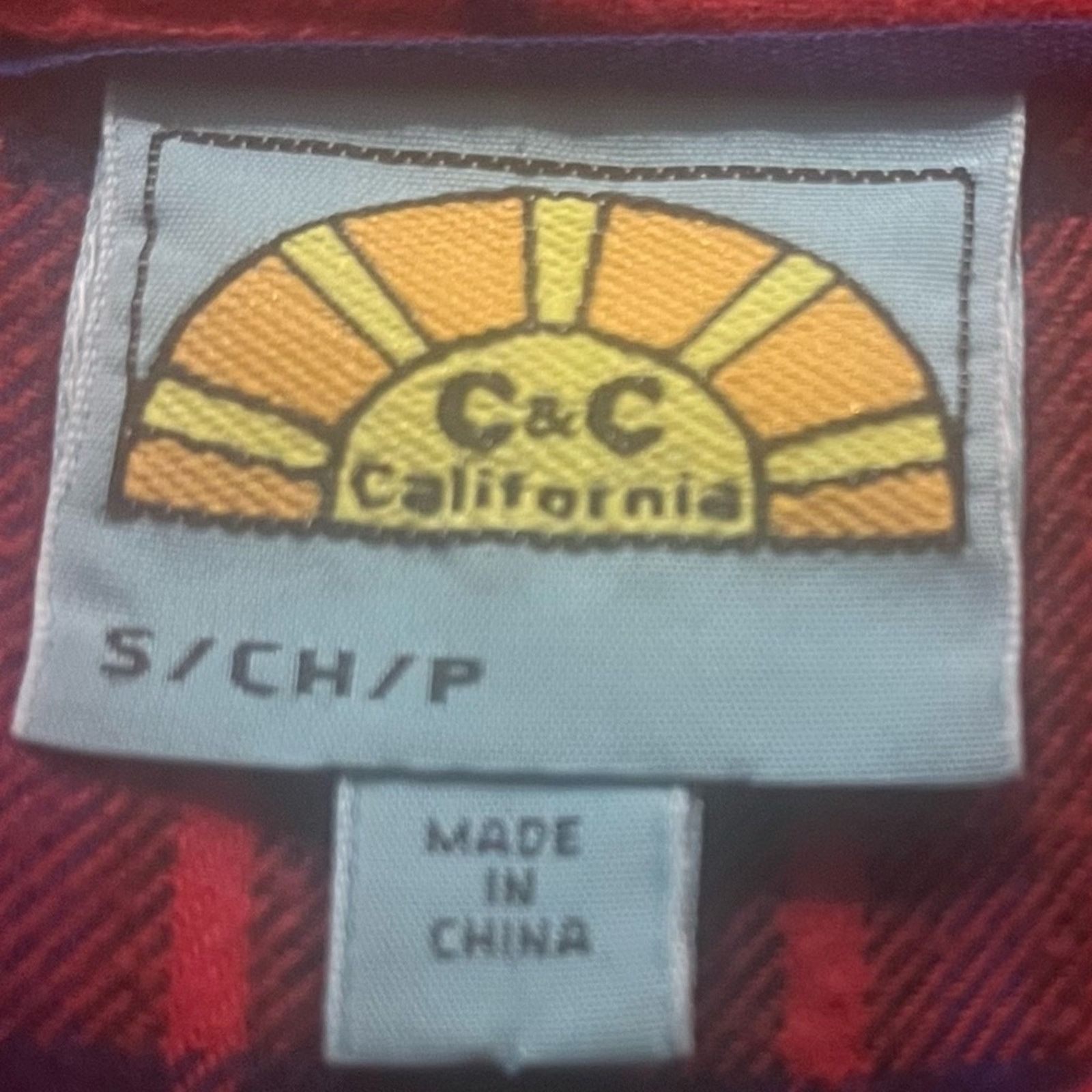 The Unbranded Brand C&C California red and black plaid flannel top, size Small Size S / US 4 / IT 40 - 3 Thumbnail