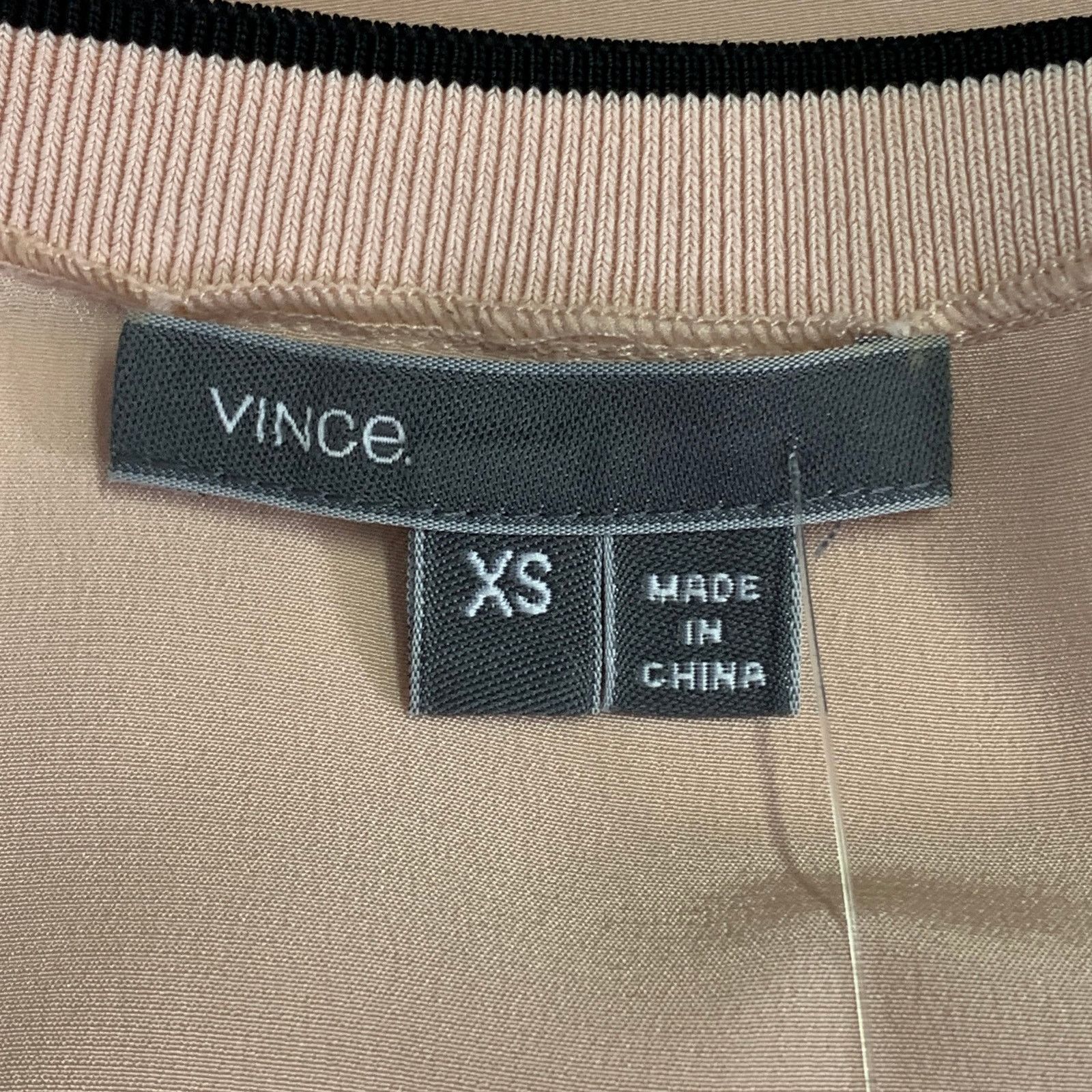 Vince XS Pink Black Rayon Blend Contrast Trim V-Neck Casual Top Size XS / US 0-2 / IT 36-38 - 6 Thumbnail