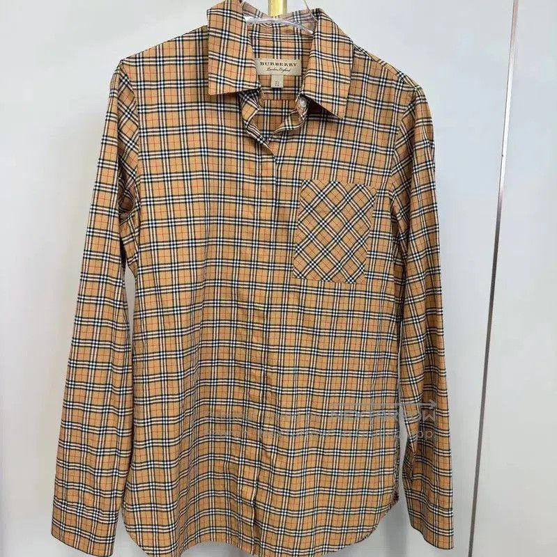 MR & MRS ITALY Burberry Khaki Plaid Women's Shirt. Size M / US 6-8 / IT 42-44 - 1 Thumbnail