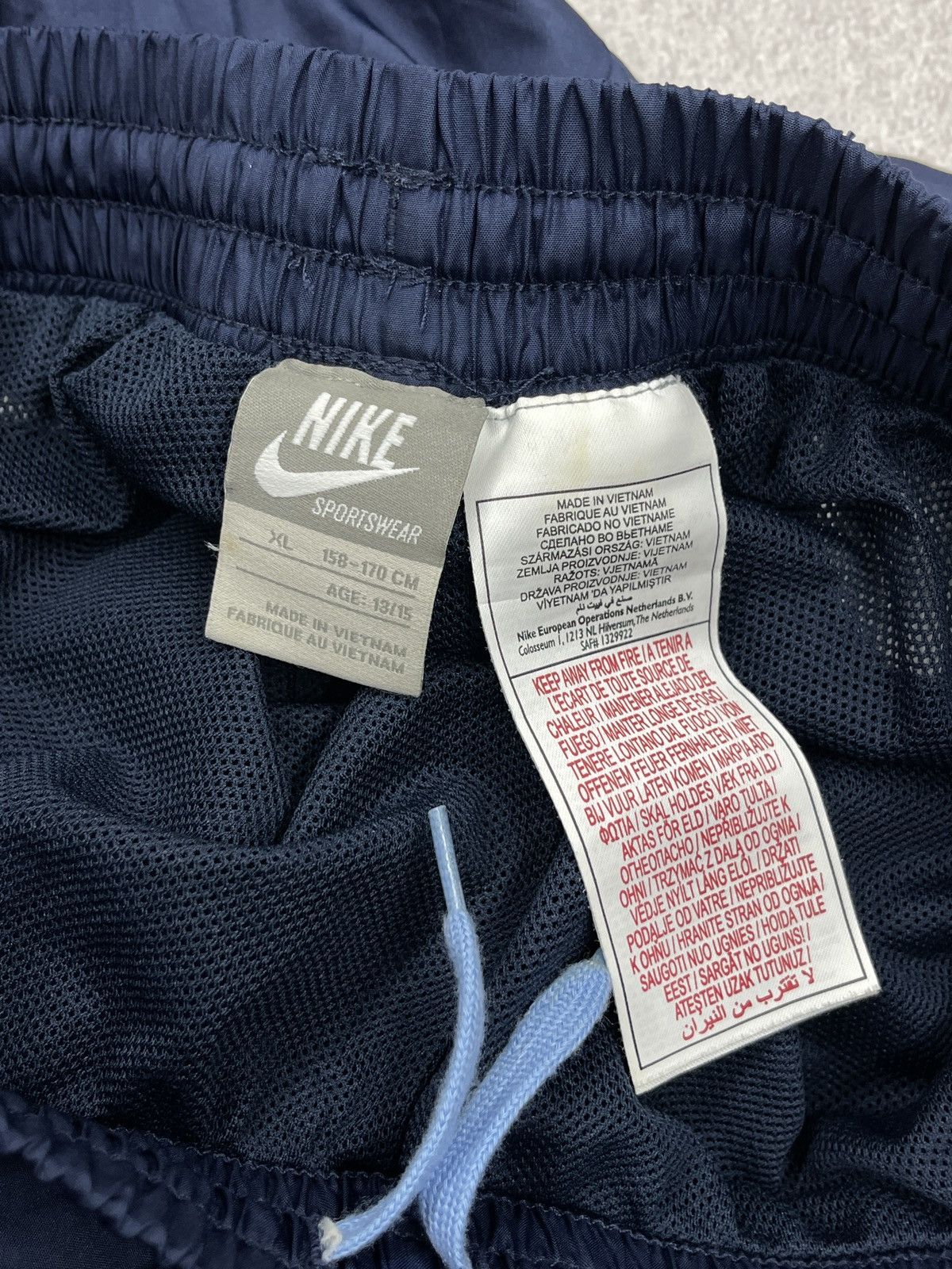 Nike Vintage Nike Nylon Sweatpants Navy Drill Y2K ACG TECH Size S Size US 30 / EU 46 - 10 Thumbnail