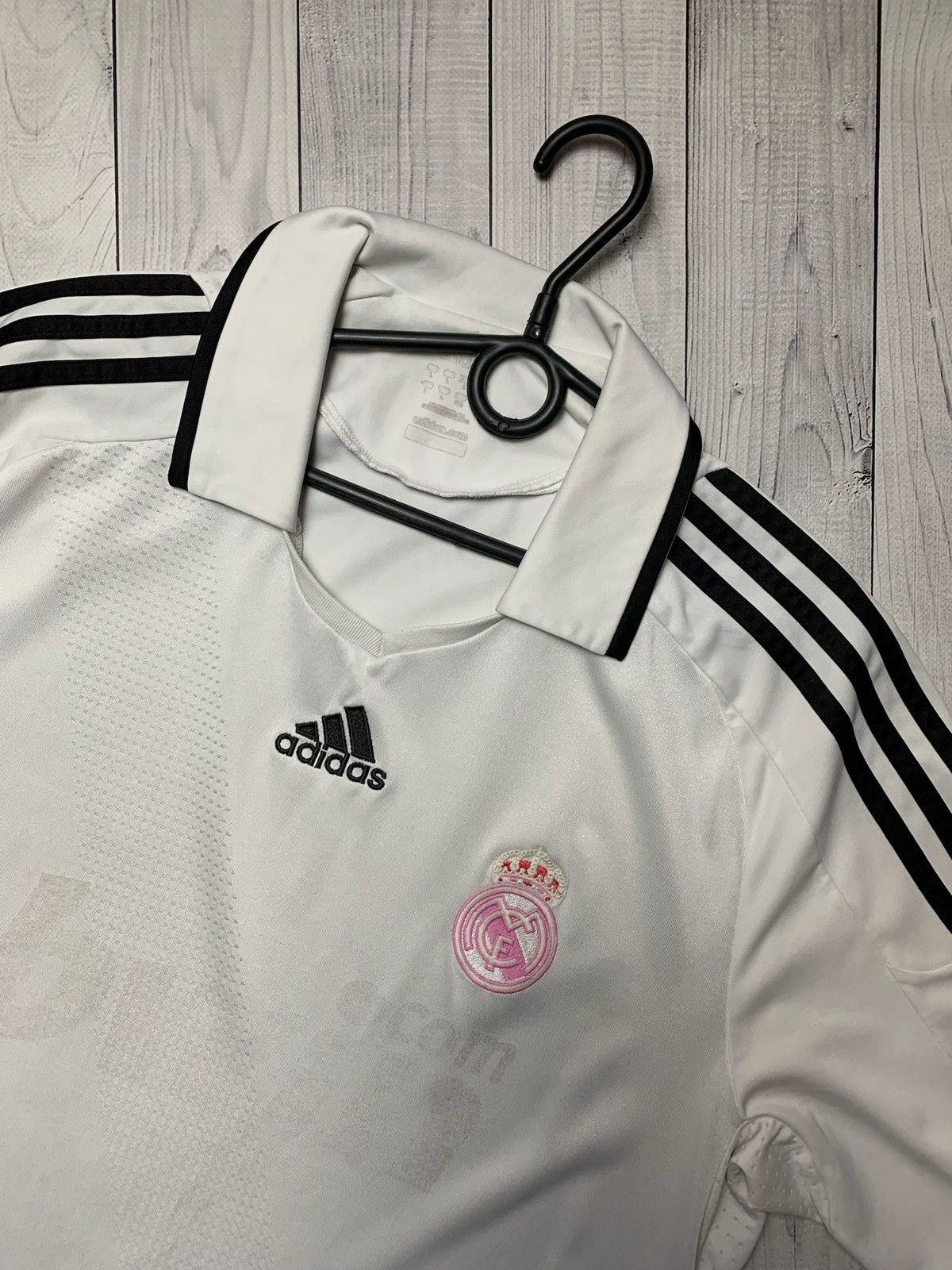 Adidas × Vintage Vintage adidas Real Madrid soccer jersey size L Size US L / EU 52-54 / 3 - 2 Thumbnail
