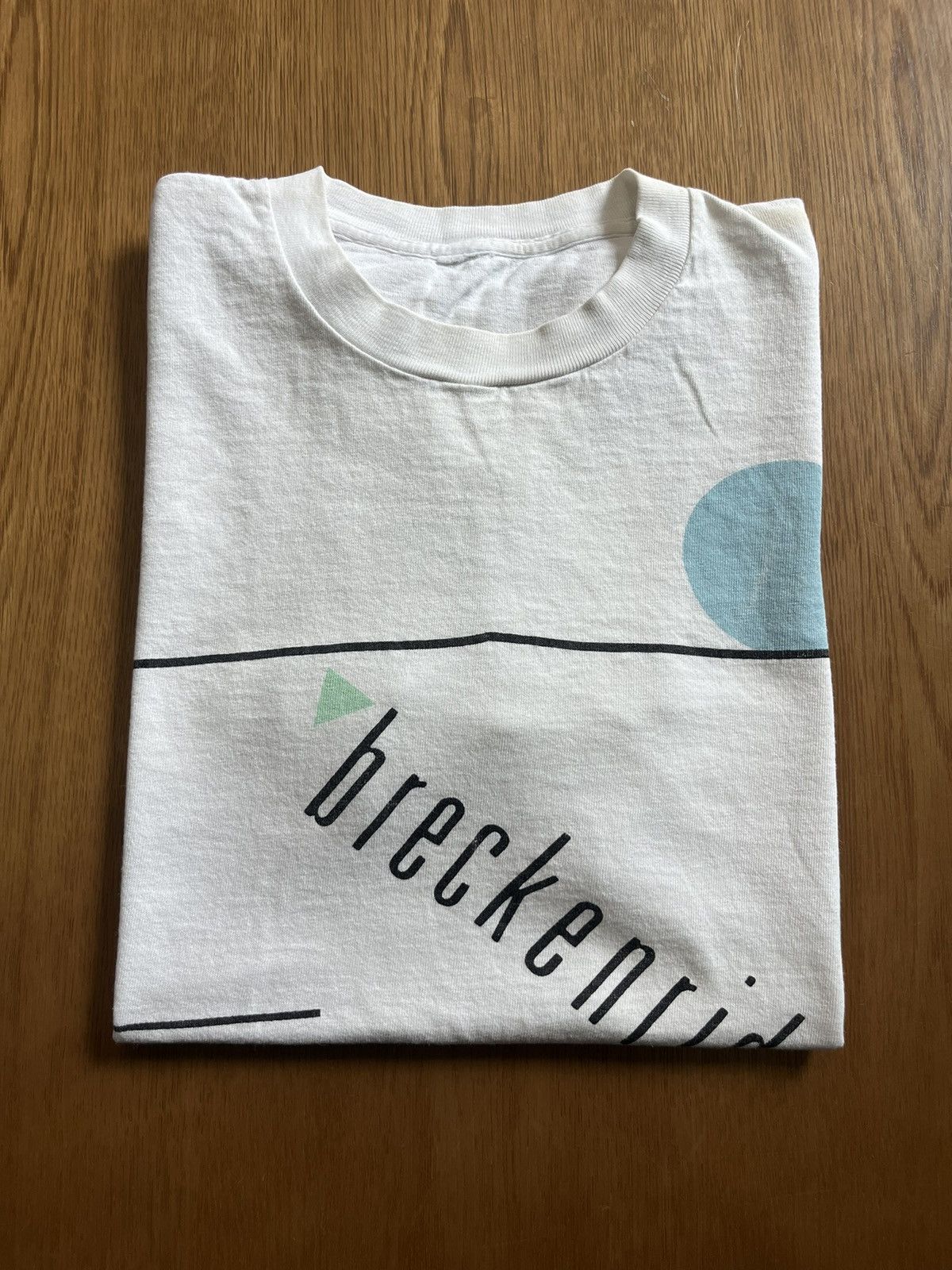 Arts & Science Vintage Breckenridge 1990’s on white Artwork Tshirt Size US S / EU 44-46 / 1 - 1 Thumbnail