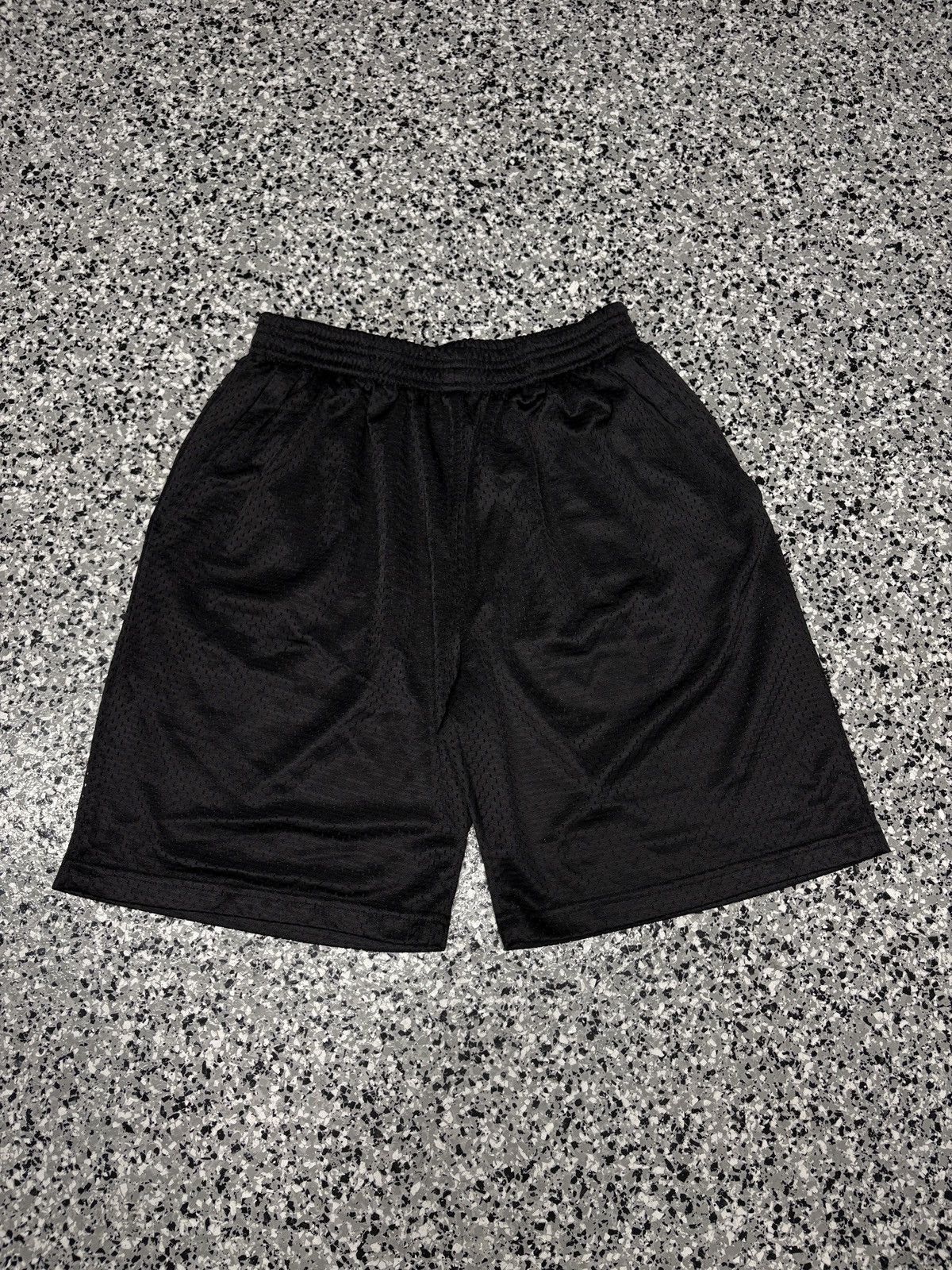 Vintage Vintage 1990s Hill Black Mesh Gym Shorts Size S Size US 32 / EU 48 - 1 Thumbnail