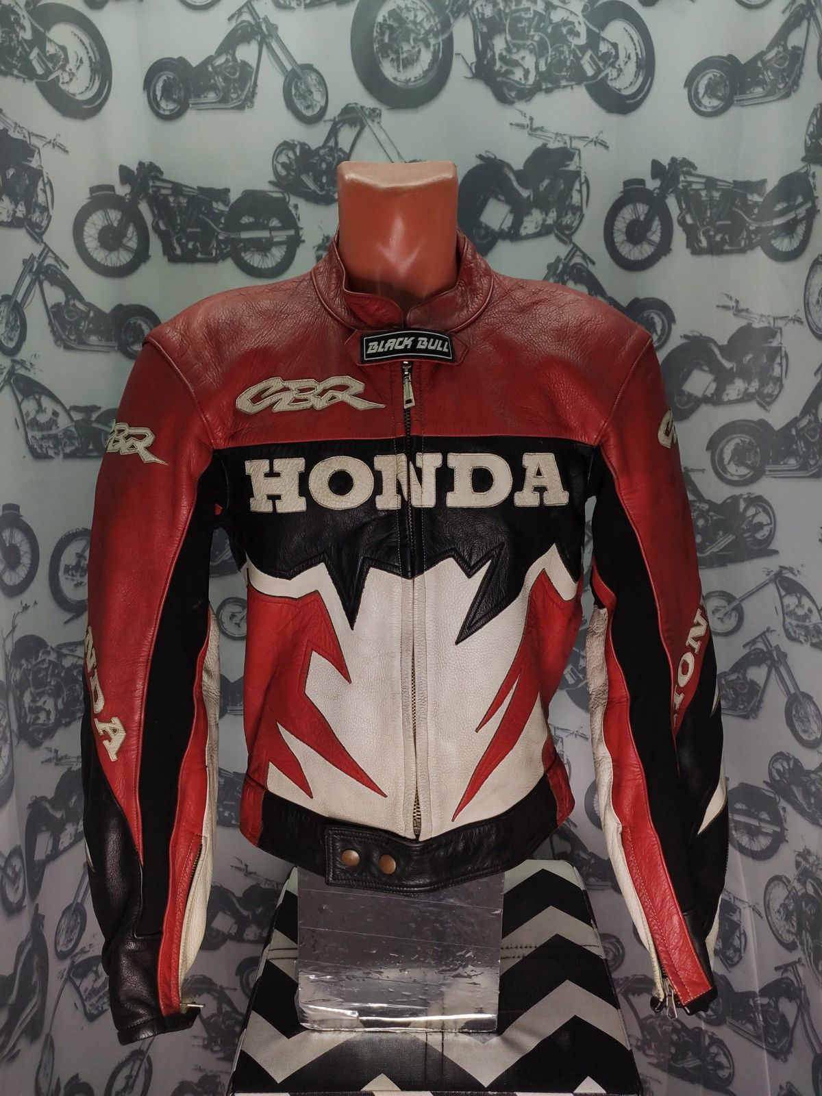 image of Vintage Honda Racing Leather Jacket in Red, Men's (Size Small)