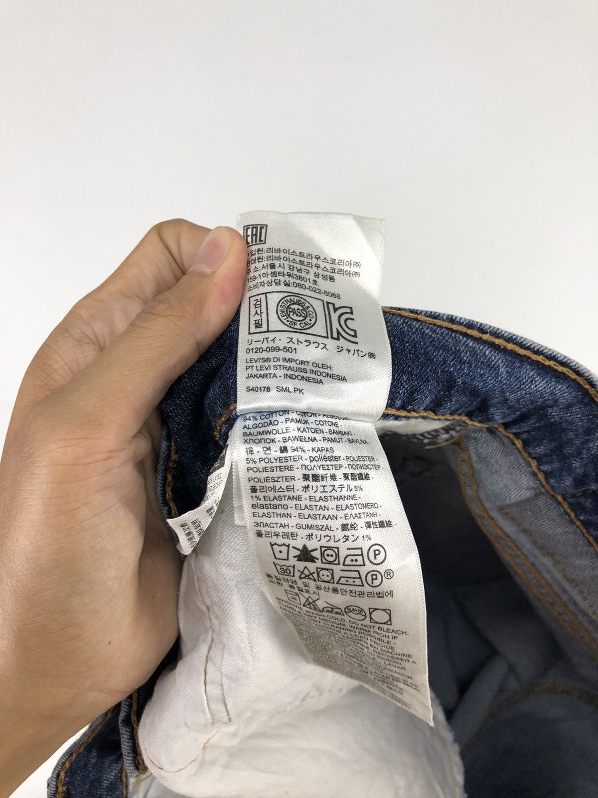 Levi's Vintage Levis 511 Patchwork Distressed Faded Blue Jeans Size US 34 / EU 50 - 24 Thumbnail