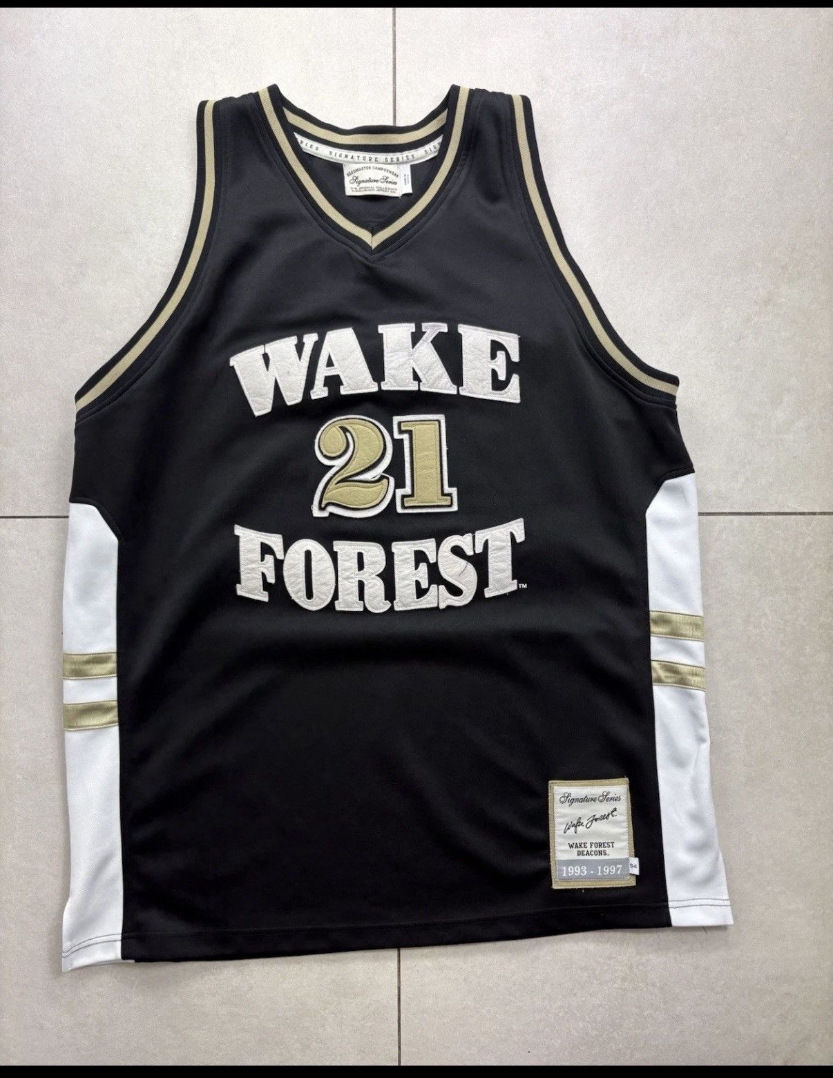 Other Vintage Tim Duncan #21 Wake Forest Jersey Spurs Legend Size US L / EU 52-54 / 3 - 2 Thumbnail
