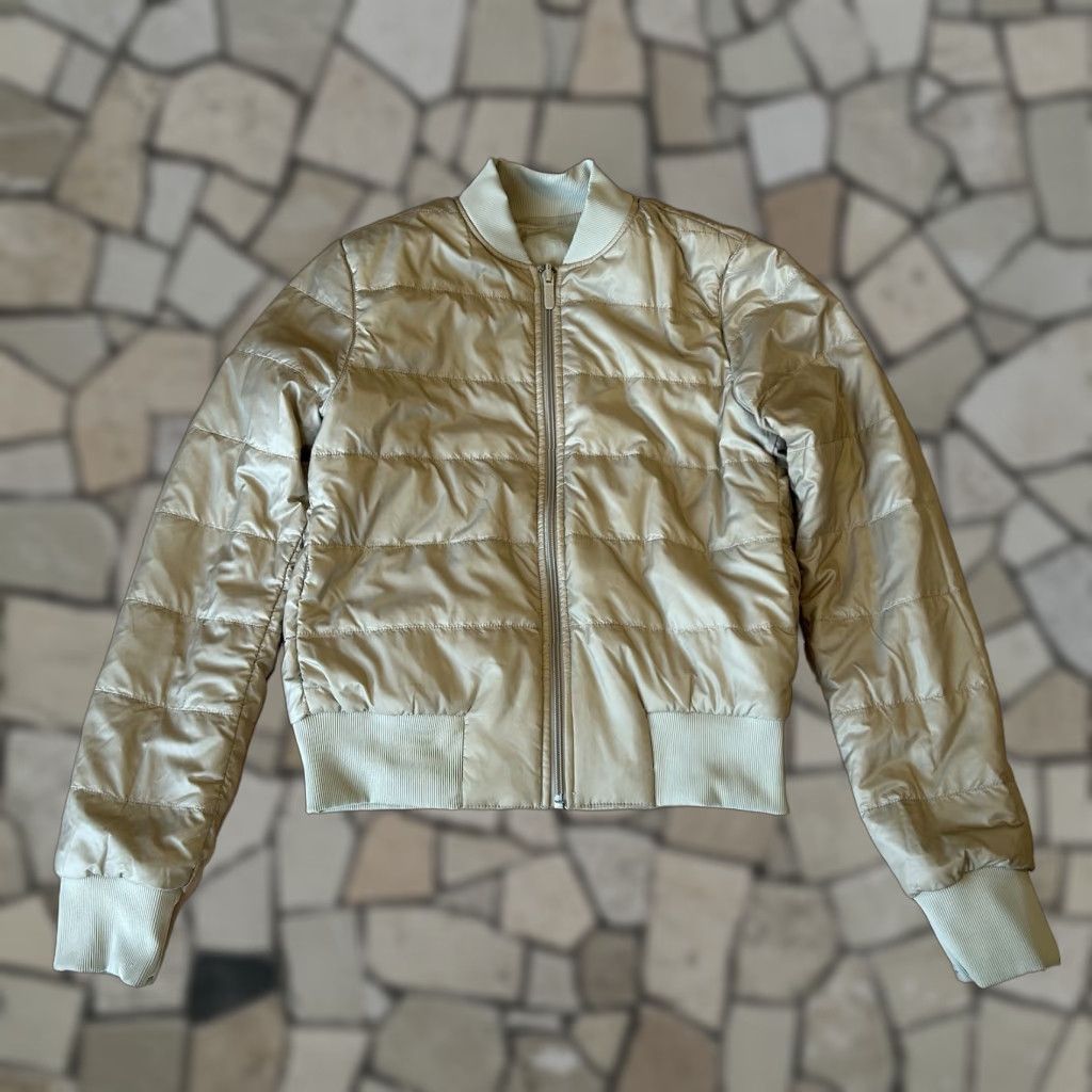 Lululemon VINTAGE Lululemon Non-Stop Bomber Jacket Reversible Quilted Women’s 4 Gold Short Jacket Womens Size S / US 4 / IT 40 - 1 Thumbnail