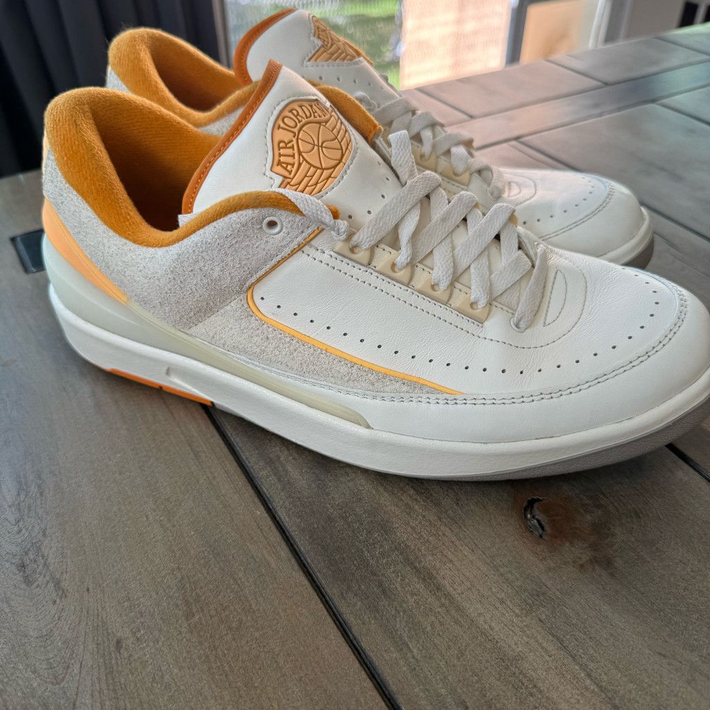 Jordan Brand Jordan 2 Low Melon Mens 12.5 Size US 12.5 / EU 45-46 - 1 Thumbnail