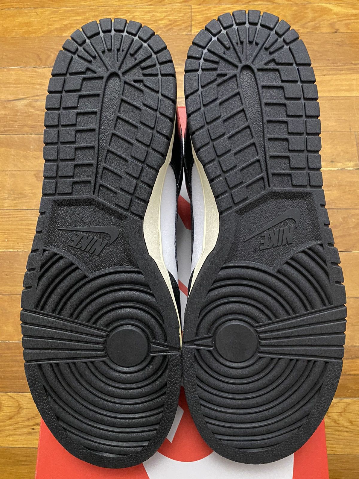 Nike Size 12.5M / 14W - Nike Dunk Low Vintage Panda Black Size US 12.5 / EU 45-46 - 6 Thumbnail