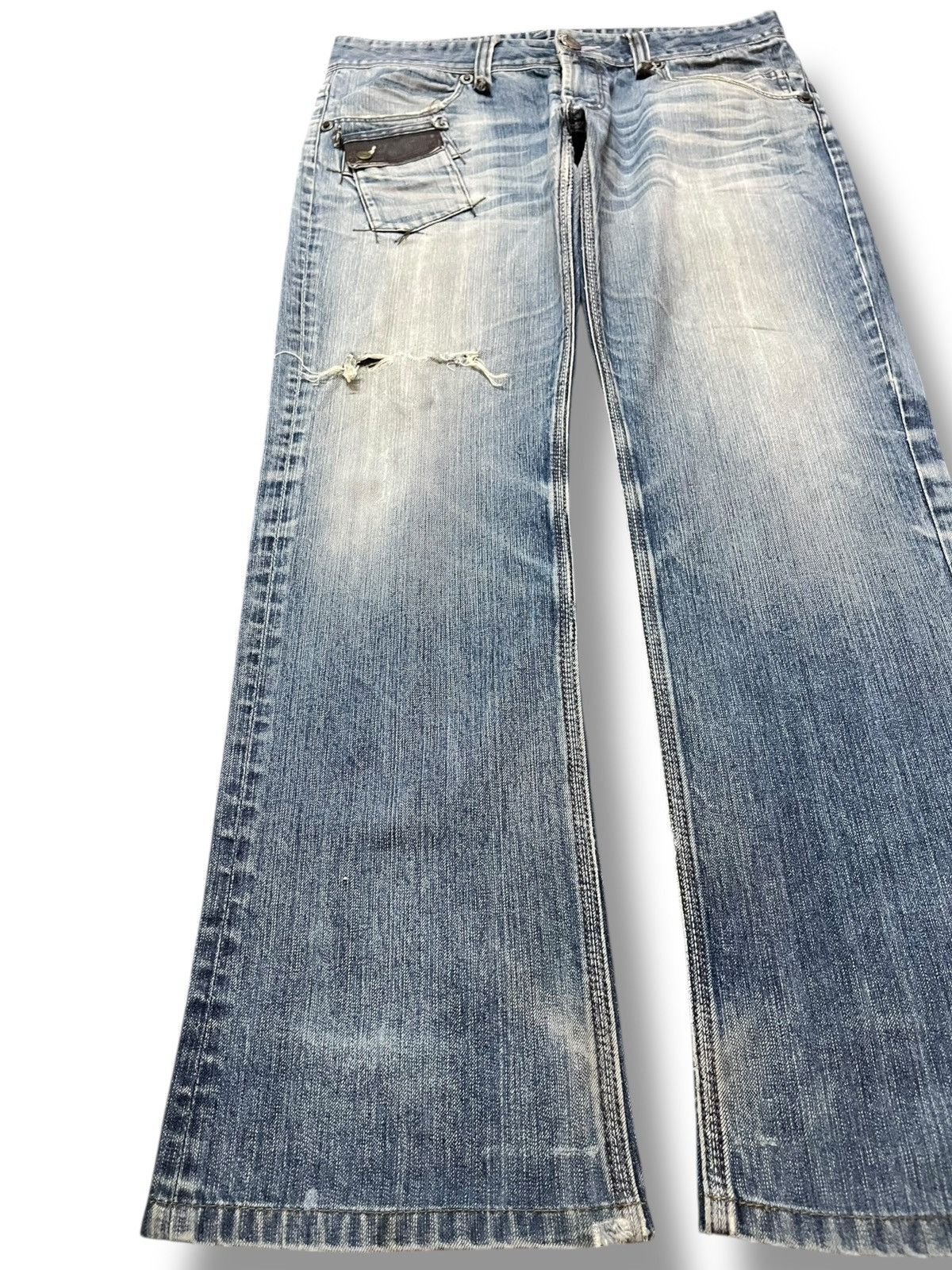 Japanese Brand Vintage Rattle Trap Faded Whiskers Distressed Denim Size US 34 / EU 50 - 4 Thumbnail