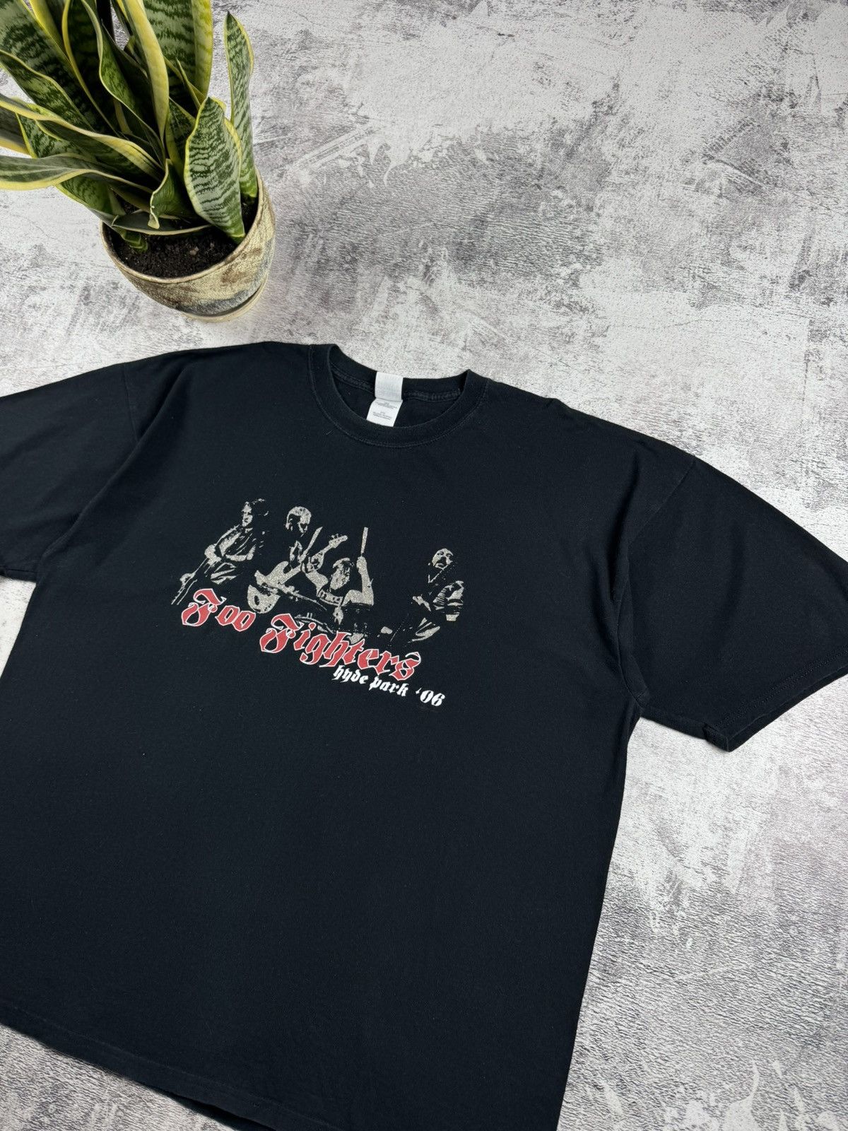 Band Tees FOO FIGHTERS 2006 Gildan Rock Rap Hip Hop Faded T Shirt Tee Size US XXL / EU 58 / 5 - 3 Thumbnail