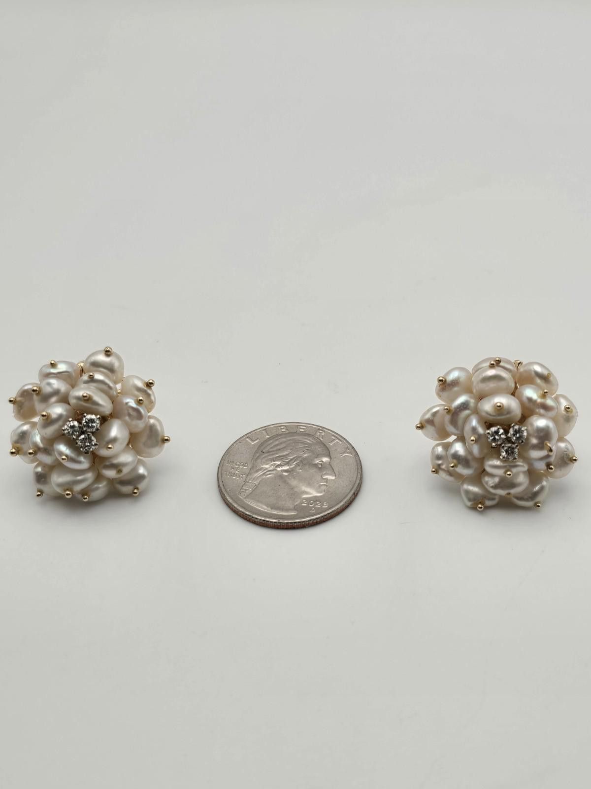 Other Vintage 14k Yellow Gold Pearl Cluster Earrings w/ Diamonds Size ONE SIZE - 1 Thumbnail
