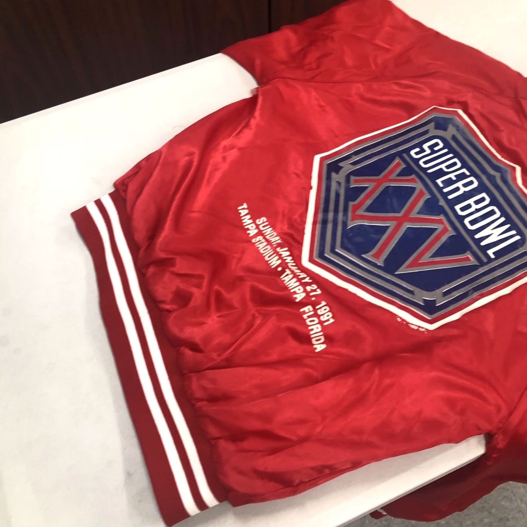 Chalk Line VINTAGE Chalk Line Super Bowl Bomber Jacket Small Red 80s Men's S Snaps Nylon Mid-Length Lined 1991 Chalk Line temporada? Size US S / EU 44-46 / 1 - 4 Thumbnail