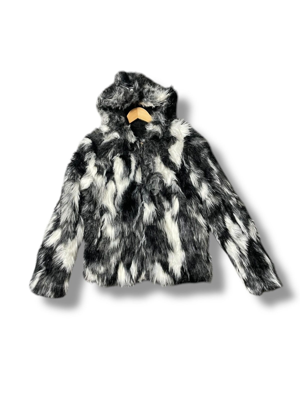 Designer × Japanese Brand Black & White Fluffy Faux Fur Jacket (45) Size US L / EU 52-54 / 3 - 1 Thumbnail