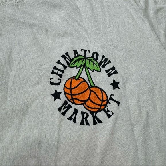 Market CHINATOWN MARKET KEEPING THE GAME FRESH CREAM T-SHIRT SZ LAR Size US L / EU 52-54 / 3 - 5 Thumbnail