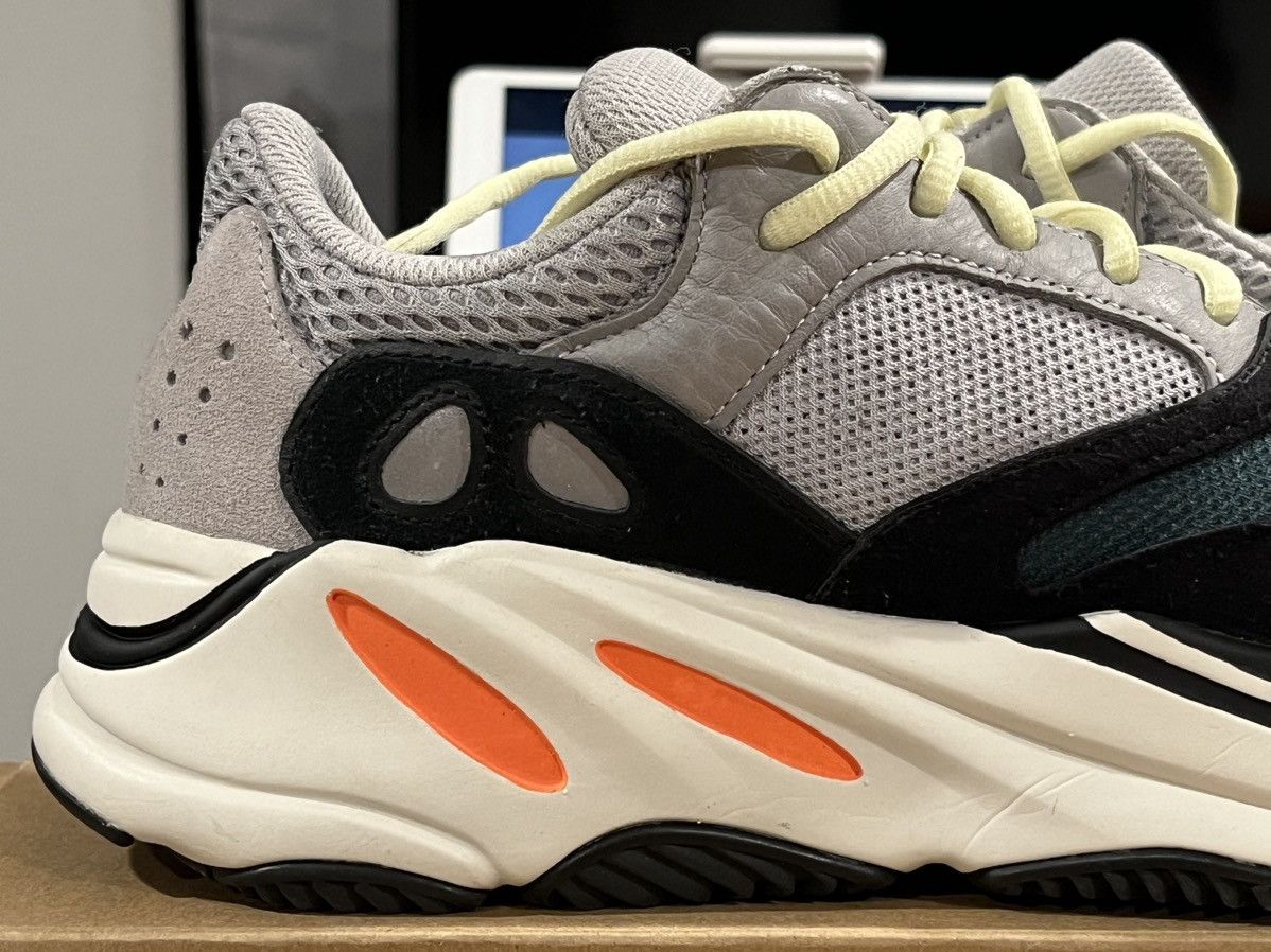 Adidas × Kanye West YEEZY BOOST 700 Size US 8 / EU 41 - 14 Thumbnail