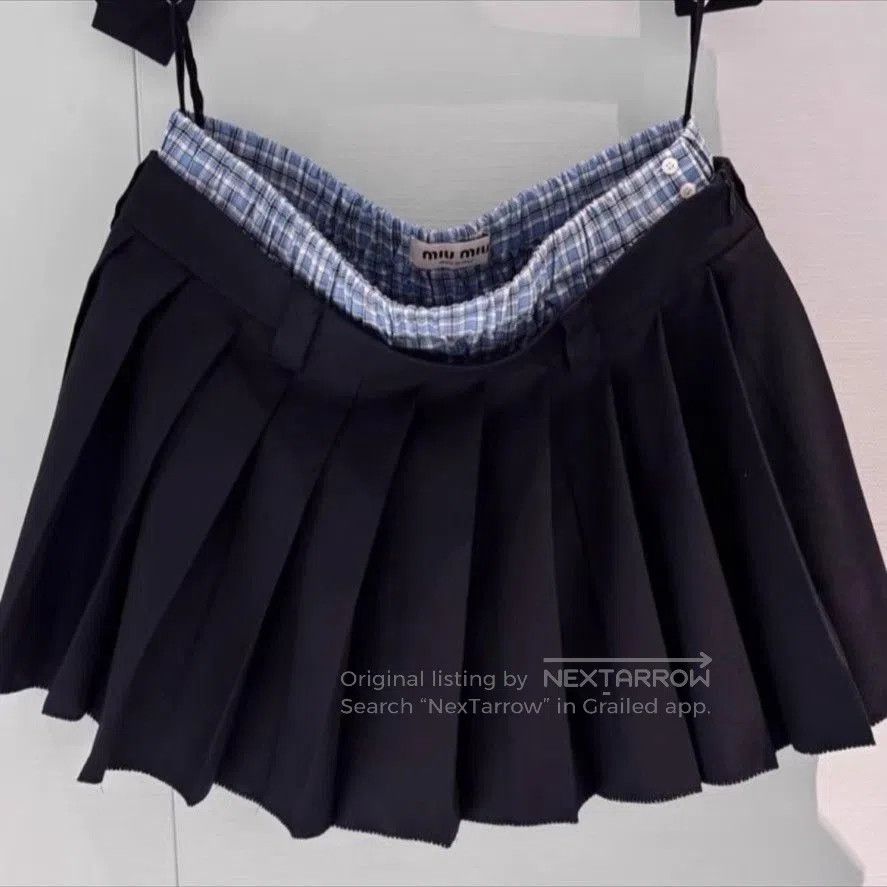 Miu Miu Miu Miu Checkered Pleated Skirt. Size 37" - 1 Thumbnail