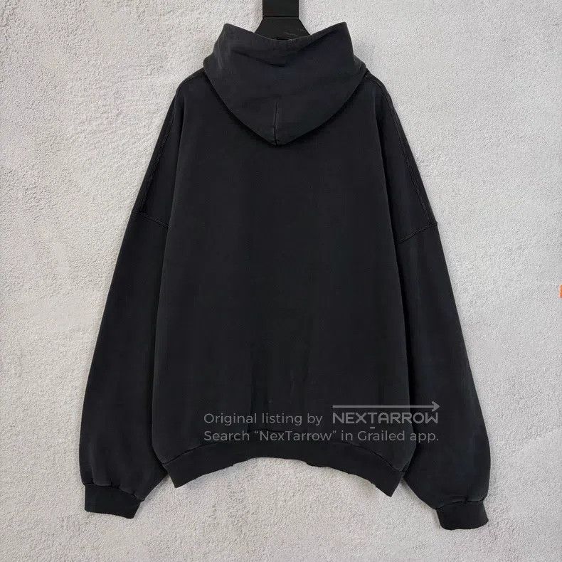 Balenciaga Balenciaga Distressed Washed Patch Logo Hoodie Size US M / EU 48-50 / 2 - 2 Thumbnail