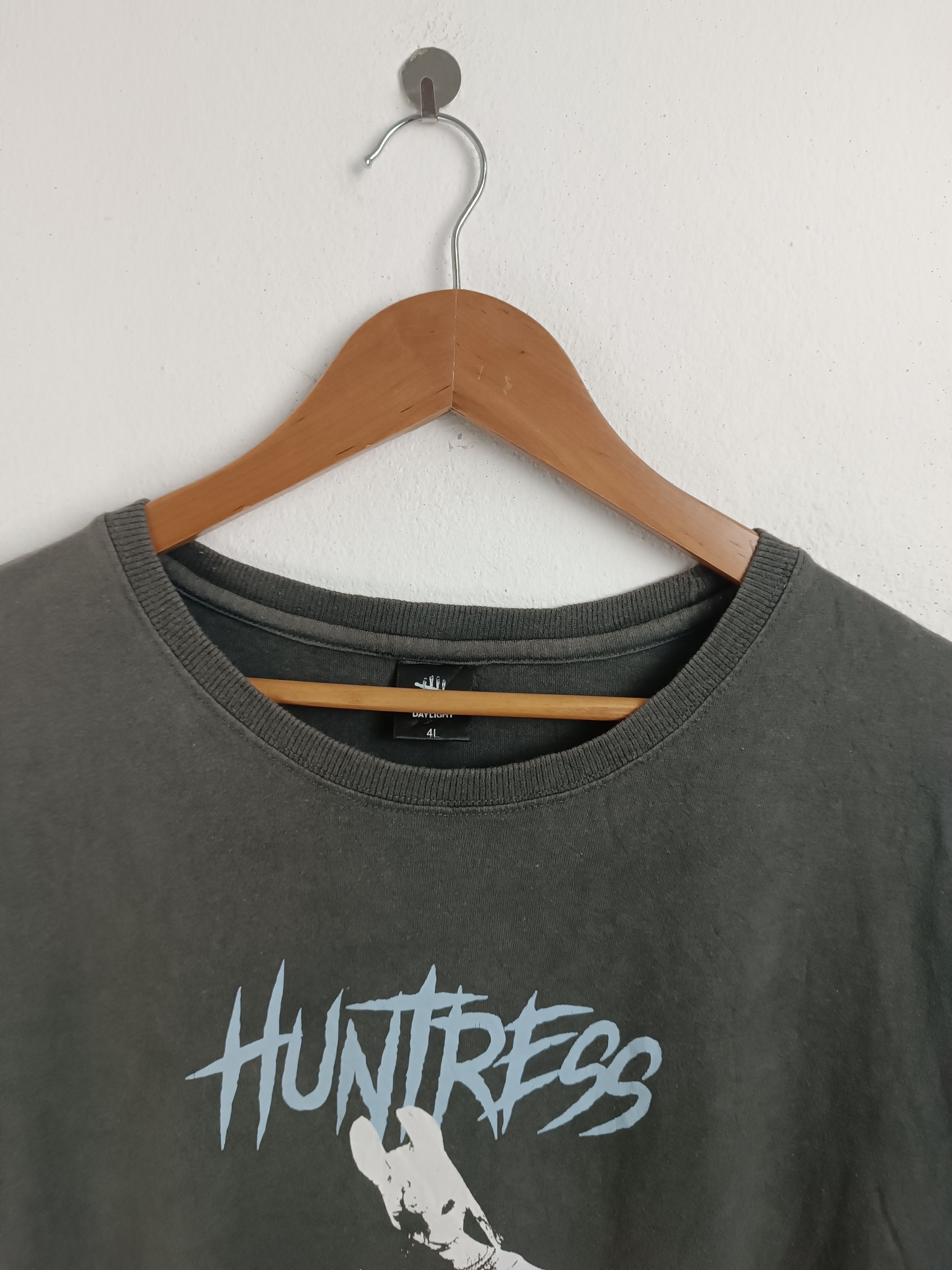 Playstation VINTAGE DEAD BY DAYLIGHT HUNTRESS ANNA GAMES PS5 PC Size US XL / EU 56 / 4 - 10 Thumbnail