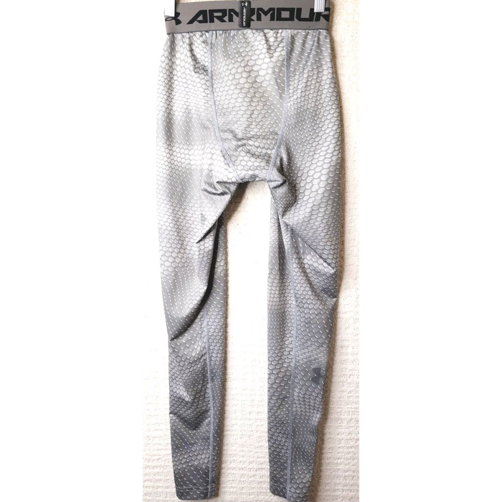 Under Armour Under Armour Heat Gear Compression Leggings Women's S Gray Reptile Pattern Size 28" / US 6 / IT 42 - 4 Thumbnail