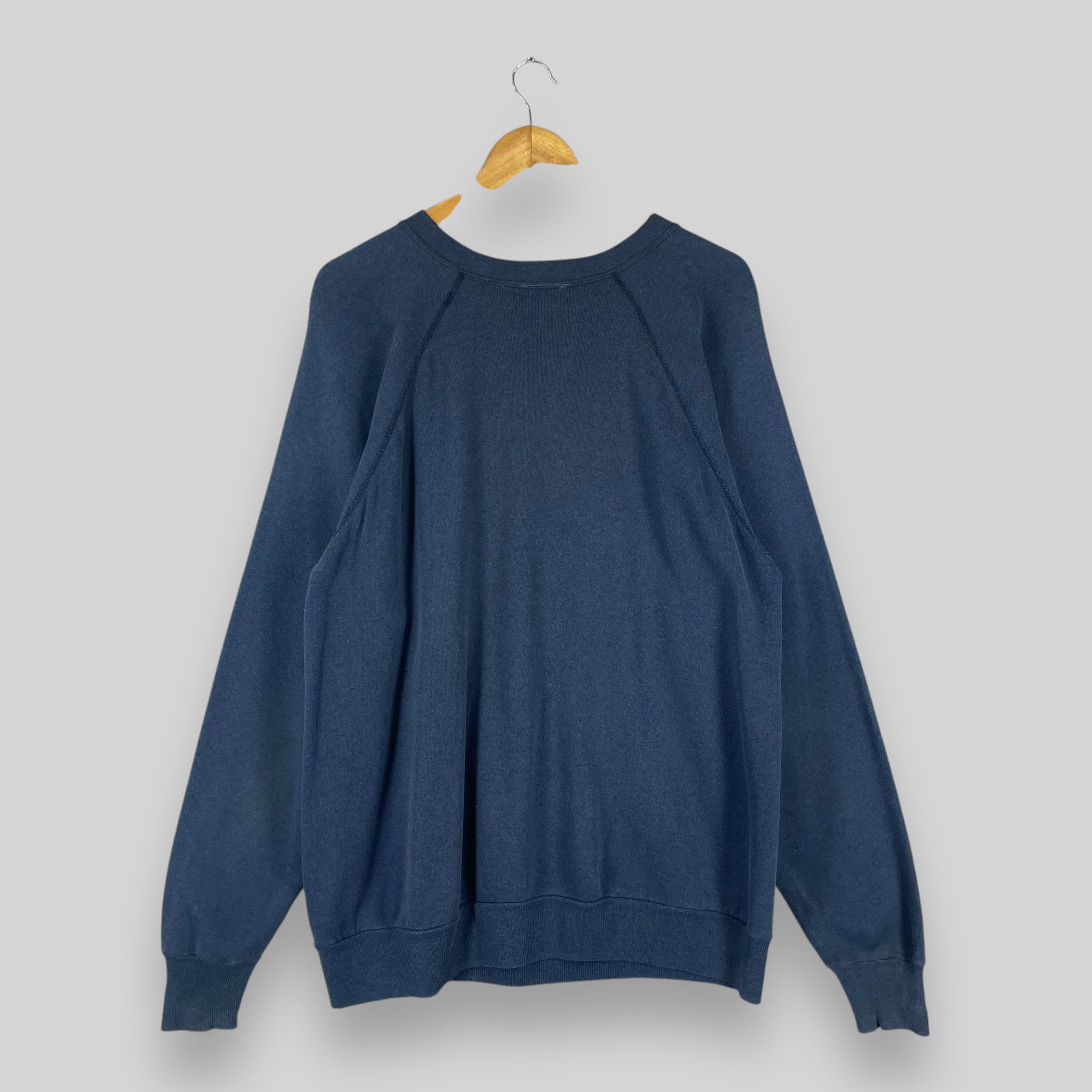 NFL Vintage 90's NOTRE DAME Fighting Irish Football Sweatshirt Size US L / EU 52-54 / 3 - 5 Thumbnail