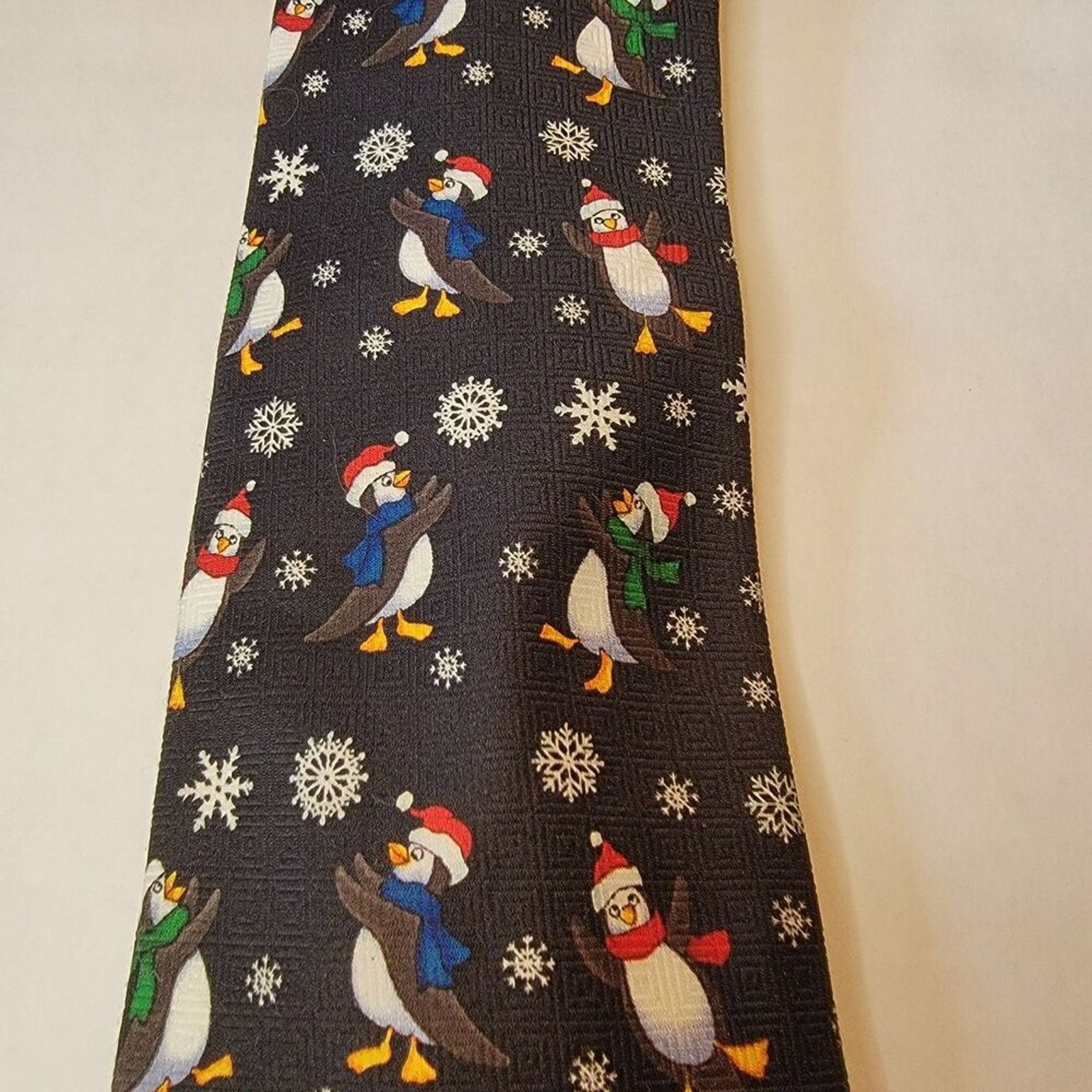 Other Penguins Christmas Tie (no brand) Black w/Snowflakes Size ONE SIZE - 1 Thumbnail