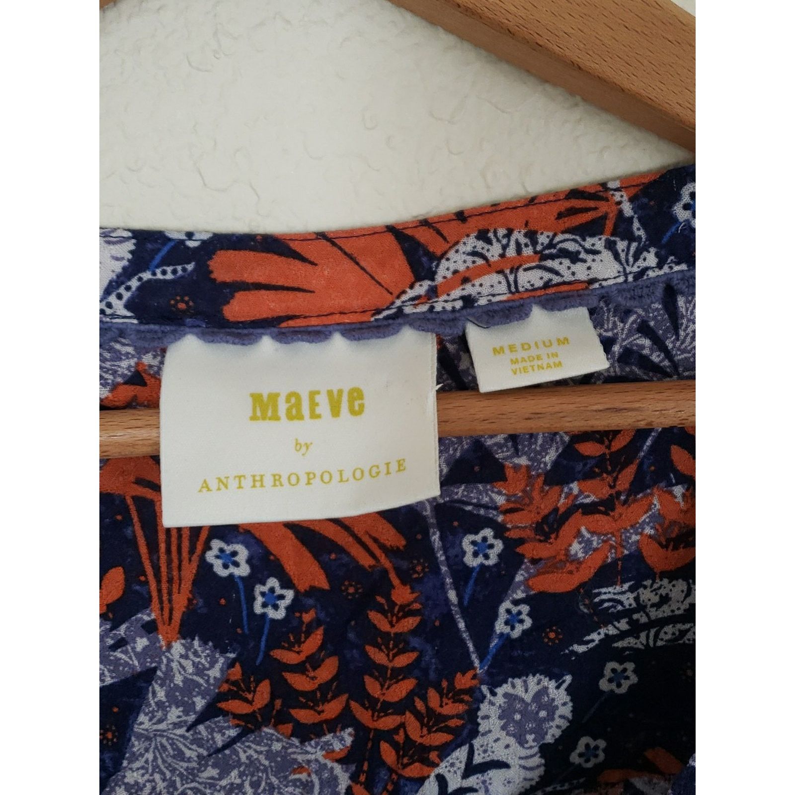 Anthropologie Maeve anthroplogie womens Size Medium floral v neck blouse Size M / US 6-8 / IT 42-44 - 4 Thumbnail