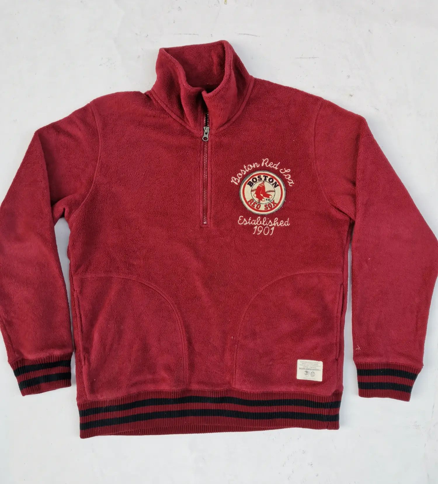 Japanese Brand × Uniqlo Uniqlo Boston Red Sox Established 1901 Big Logo Fleece Size US XL / EU 56 / 4 - 1 Thumbnail