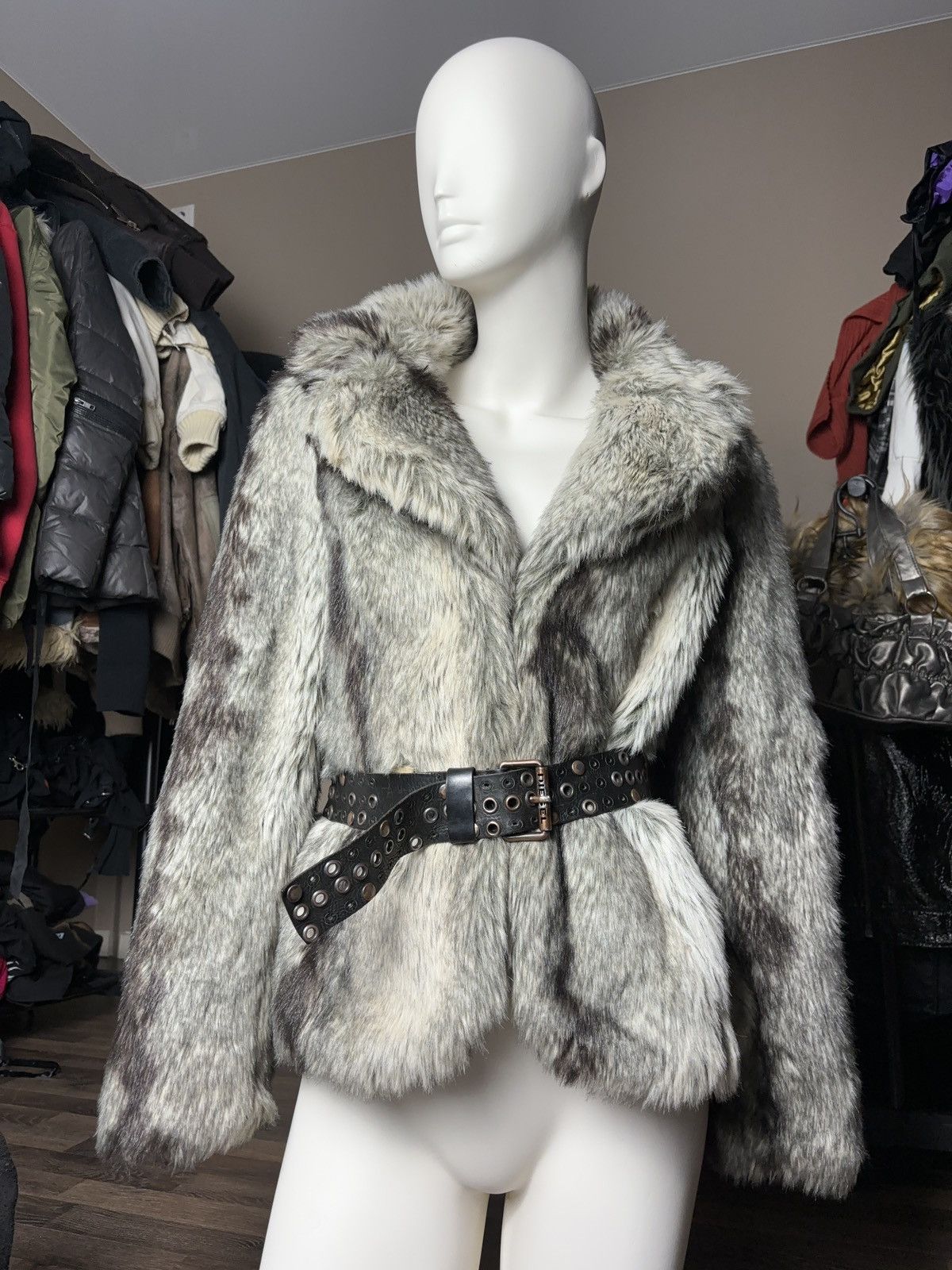Vintage Vintage amazing faux fur coat fluffy opium coat Size M / US 6-8 / IT 42-44 - 1 Thumbnail
