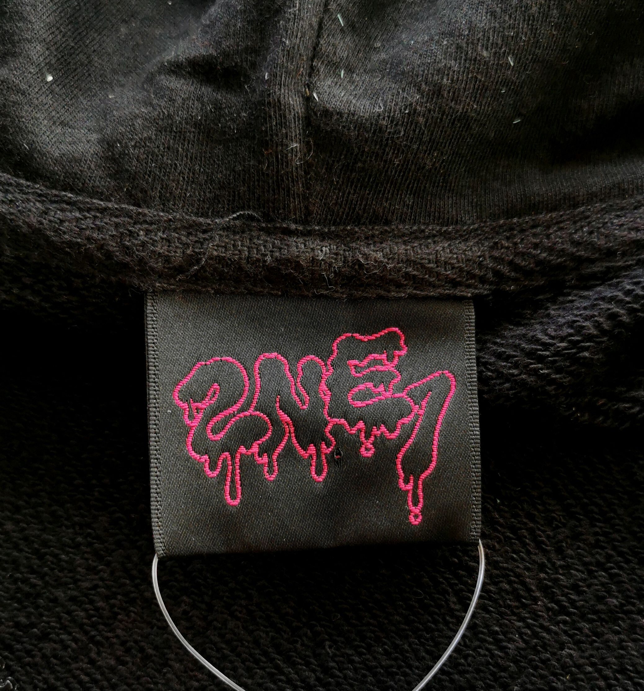 Band Tees 2NE1 Kpop Artist Hoodie BTS Blackpink Park Bom Size US L / EU 52-54 / 3 - 12 Thumbnail