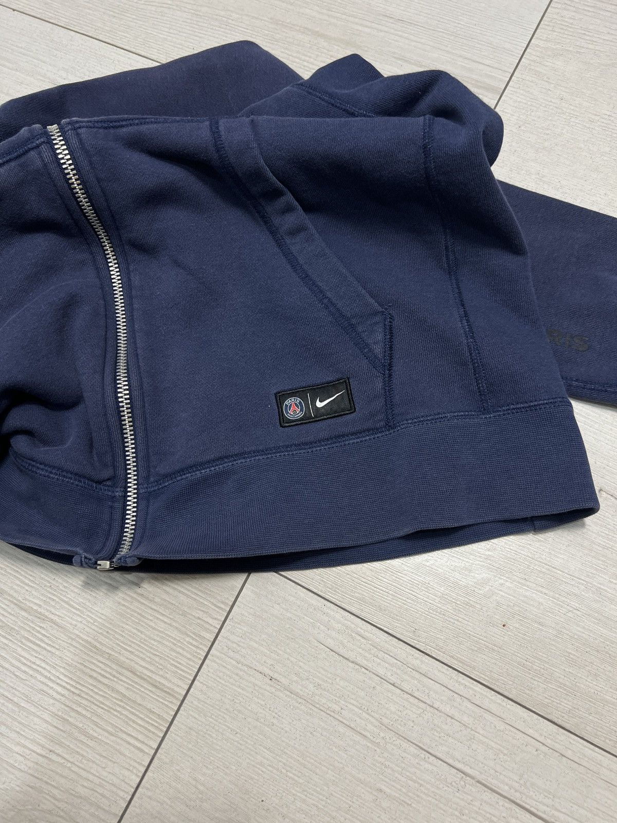 Nike × Vintage Nike x Psg zip Hoodie Eiffel Tower Washed style authentic Size US M / EU 48-50 / 2 - 5 Thumbnail