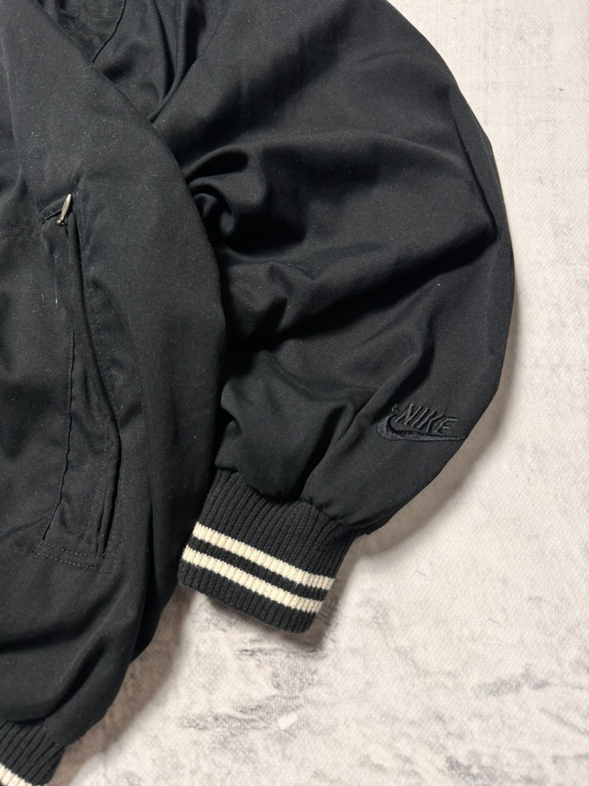 Nike × Vintage 90s Nike Vintage Air Jordan Nylon Oversize Bomber Jacket Size US XXL / EU 58 / 5 - 5 Thumbnail