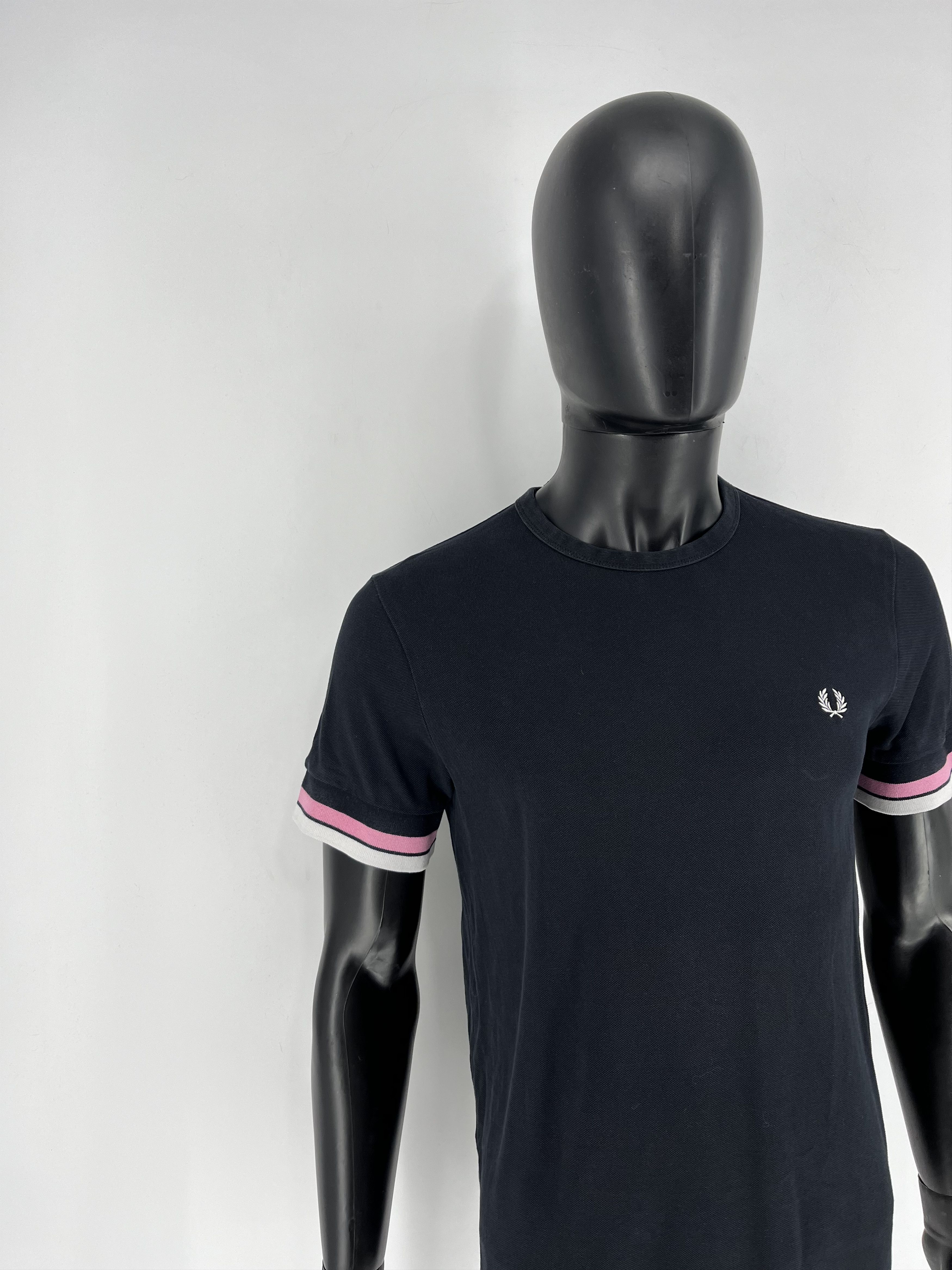 Other Men’s Fred Perry Streetwear T-Shirt Size M Size US M / EU 48-50 / 2 - 3 Thumbnail