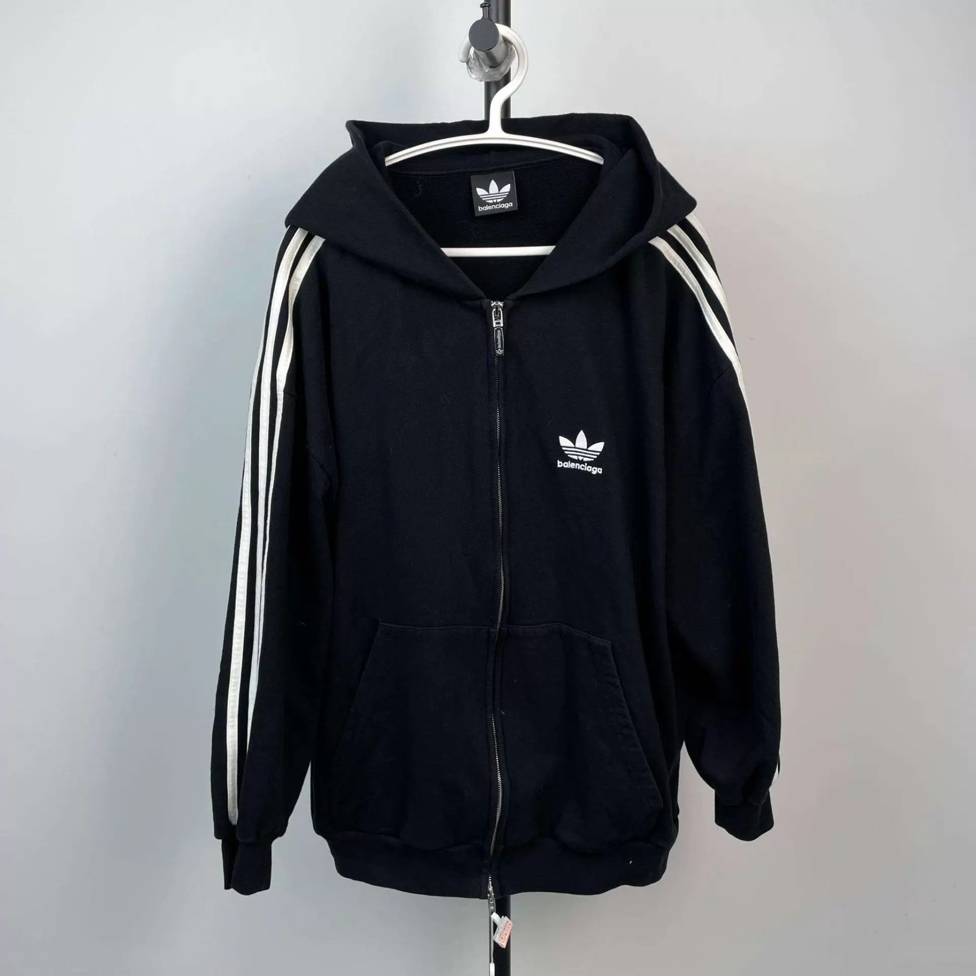 Balenciaga 95 New Balenciaga x Adidas Originals Jacket Black M Size M / US 6-8 / IT 42-44 - 1 Thumbnail