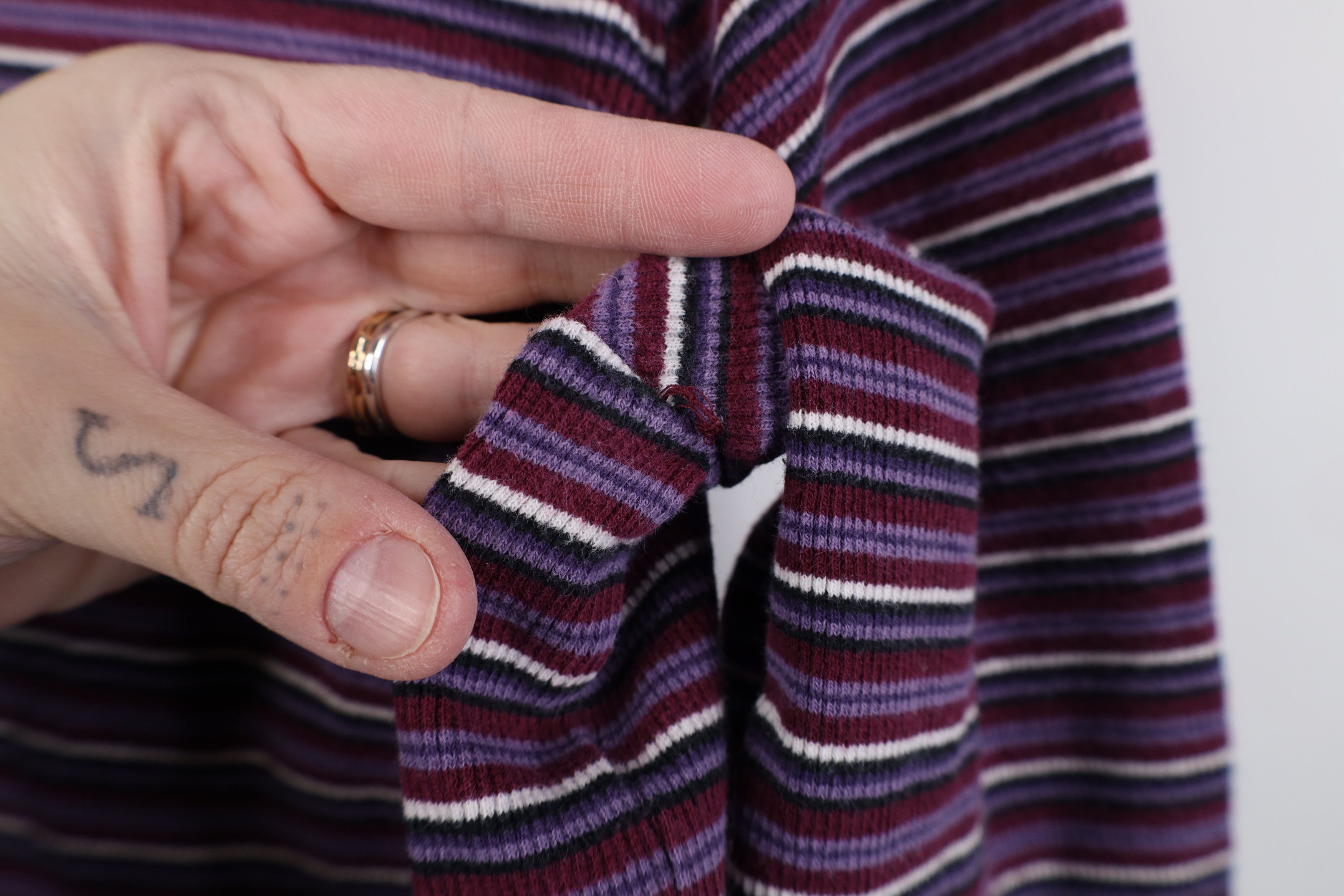 Vintage Vintage 90s Streetwear Cropped Striped Turtleneck T-Shirt Size S / US 4 / IT 40 - 4 Thumbnail