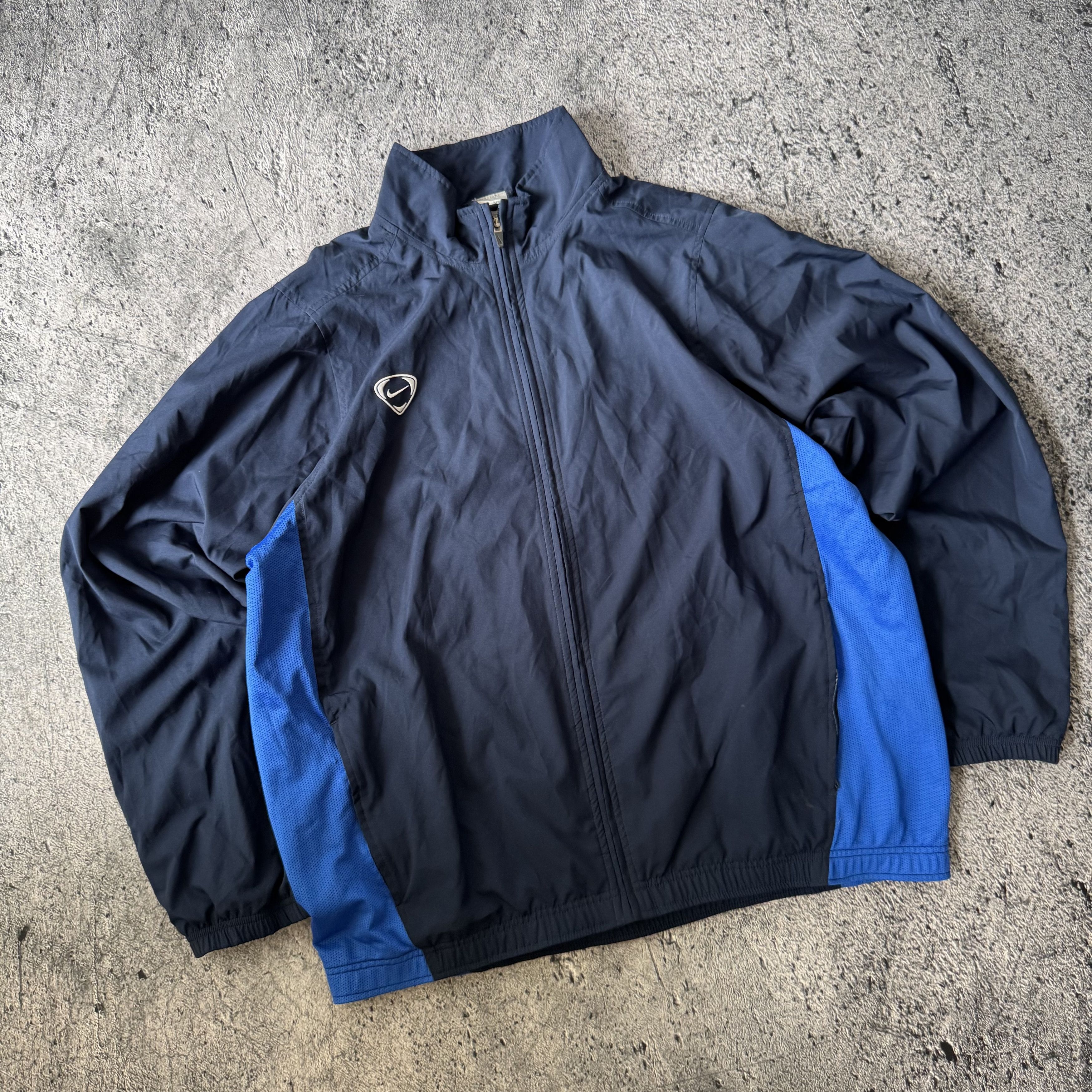 Nike Nike Vintage Nylon Track Boxy Oversize Jacket Windbreaker Size US XL / EU 56 / 4 - 3 Thumbnail