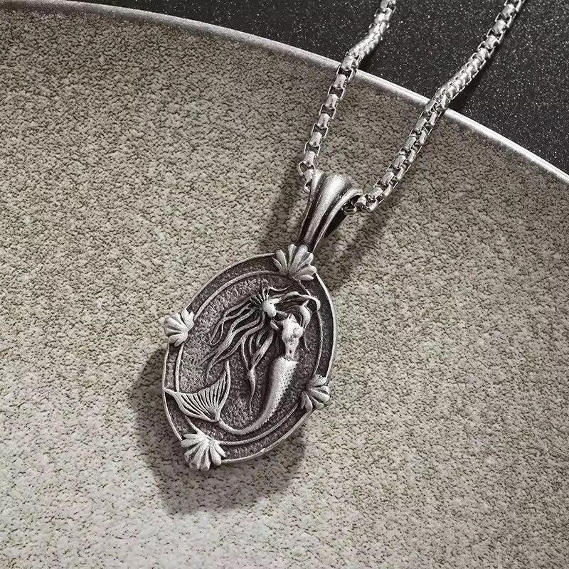 Jewelry Retro Silver Mermaid Goddess Medal Pendant Necklace Size ONE SIZE - 4 Thumbnail