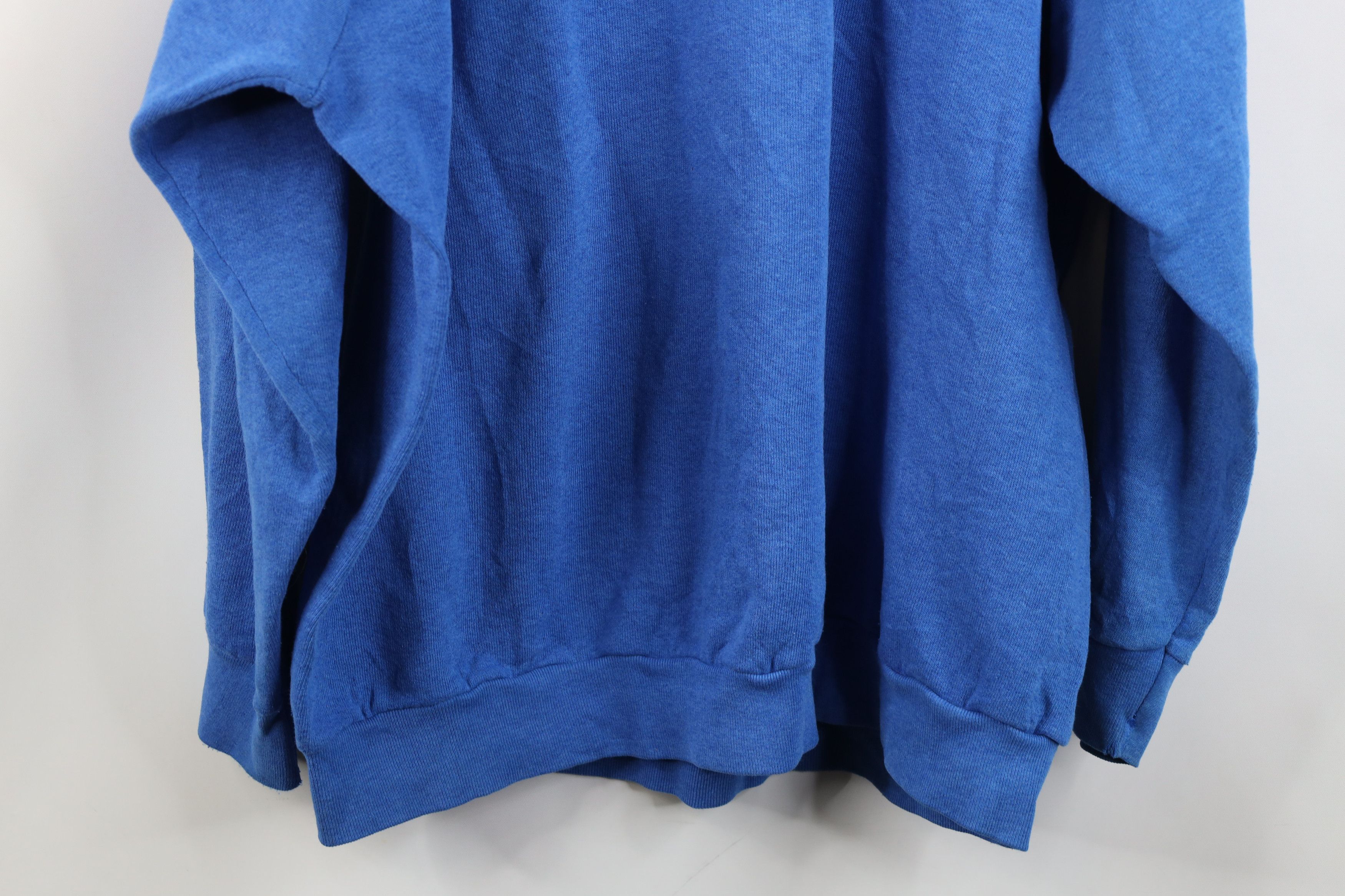 Vintage Vintage 90s Streetwear Blank Crewneck Sweatshirt Blue USA Size L / US 10 / IT 46 - 13 Thumbnail