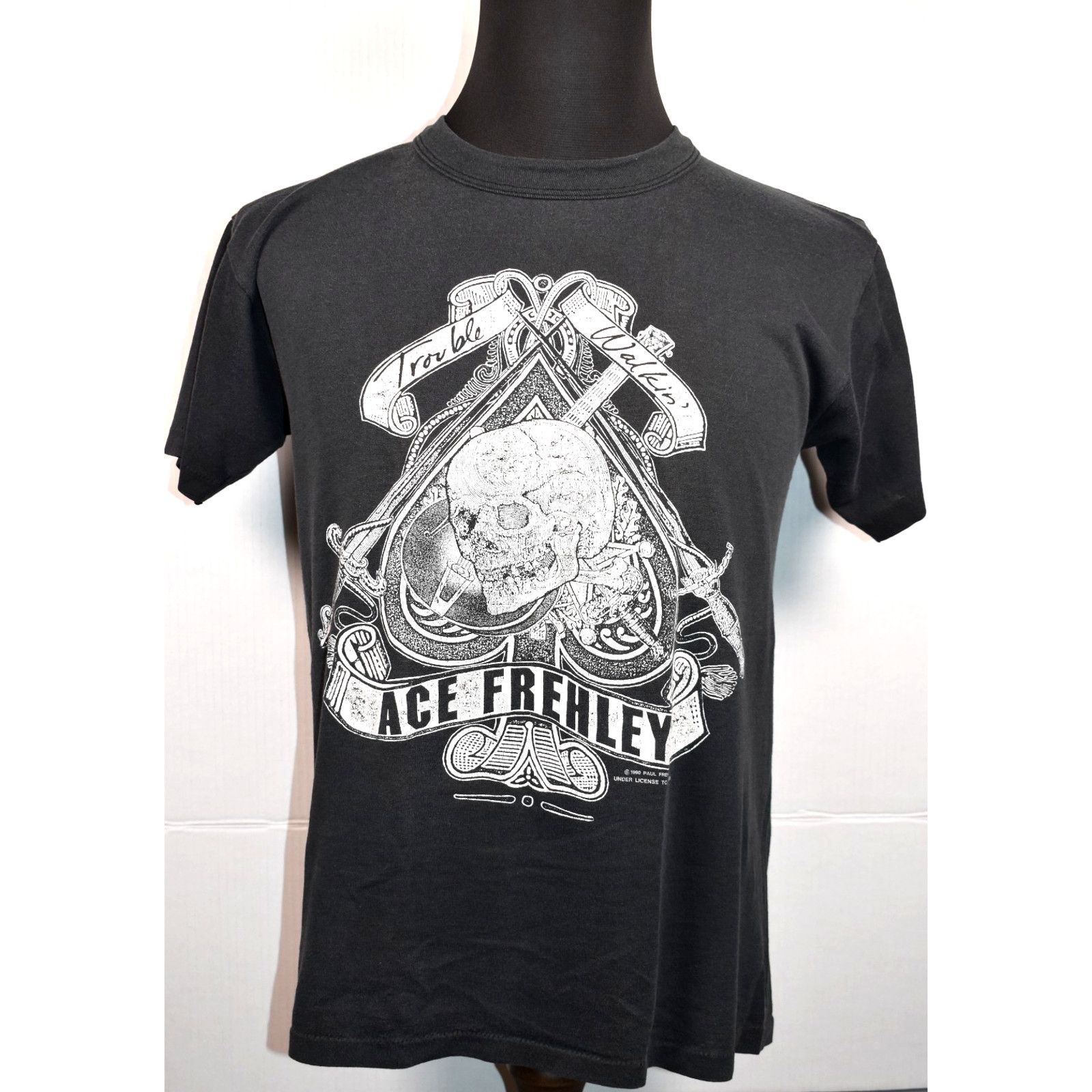 Other Vintage Ace Frehley Tour Concert T-Shirt Sz Large 1990 GUC Size US L / EU 52-54 / 3 - 1 Thumbnail