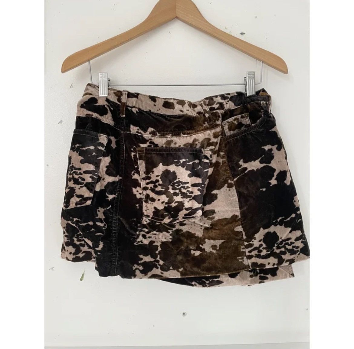Acne Studios Acne Studios Velvet mini skirt Size 26" / US 2 / IT 38 - 2 Thumbnail