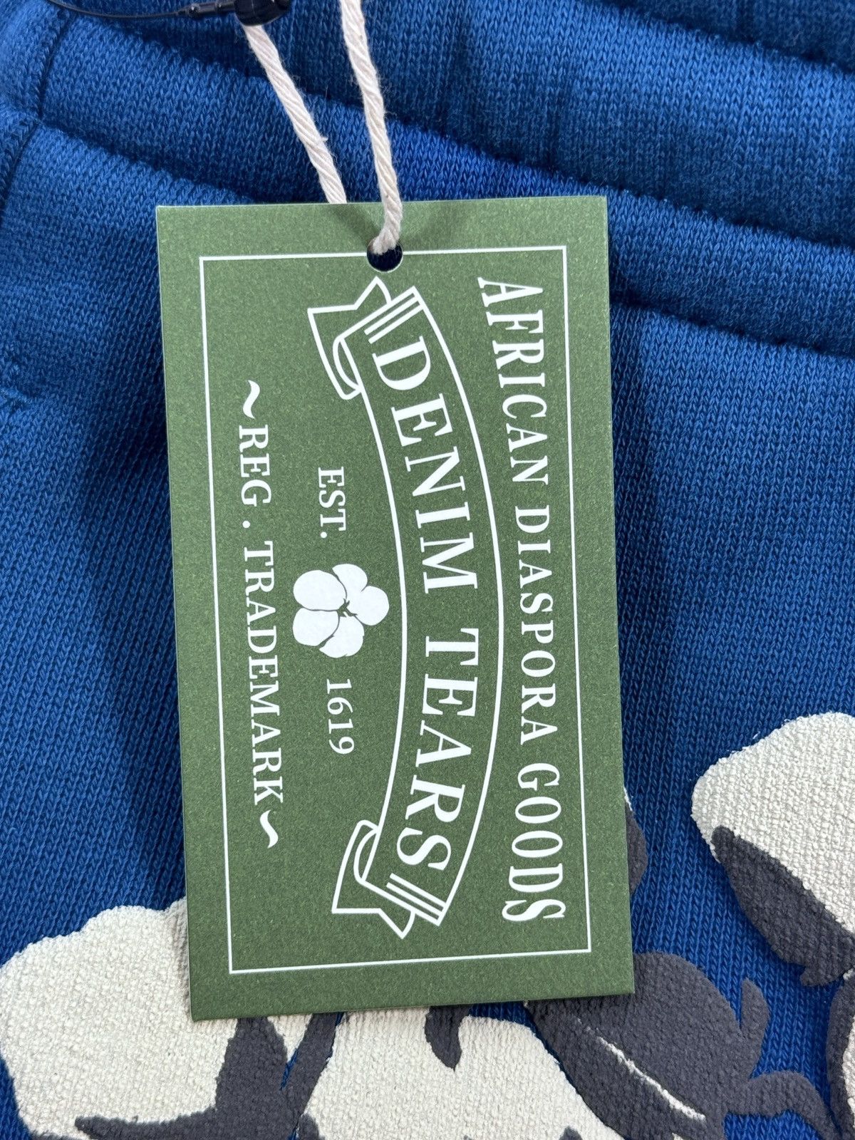 Cactus Plant Flea Market × DENIM TEARS LOGO PRINT SWEATPANTS Size US 34 / EU 50 - 5 Thumbnail